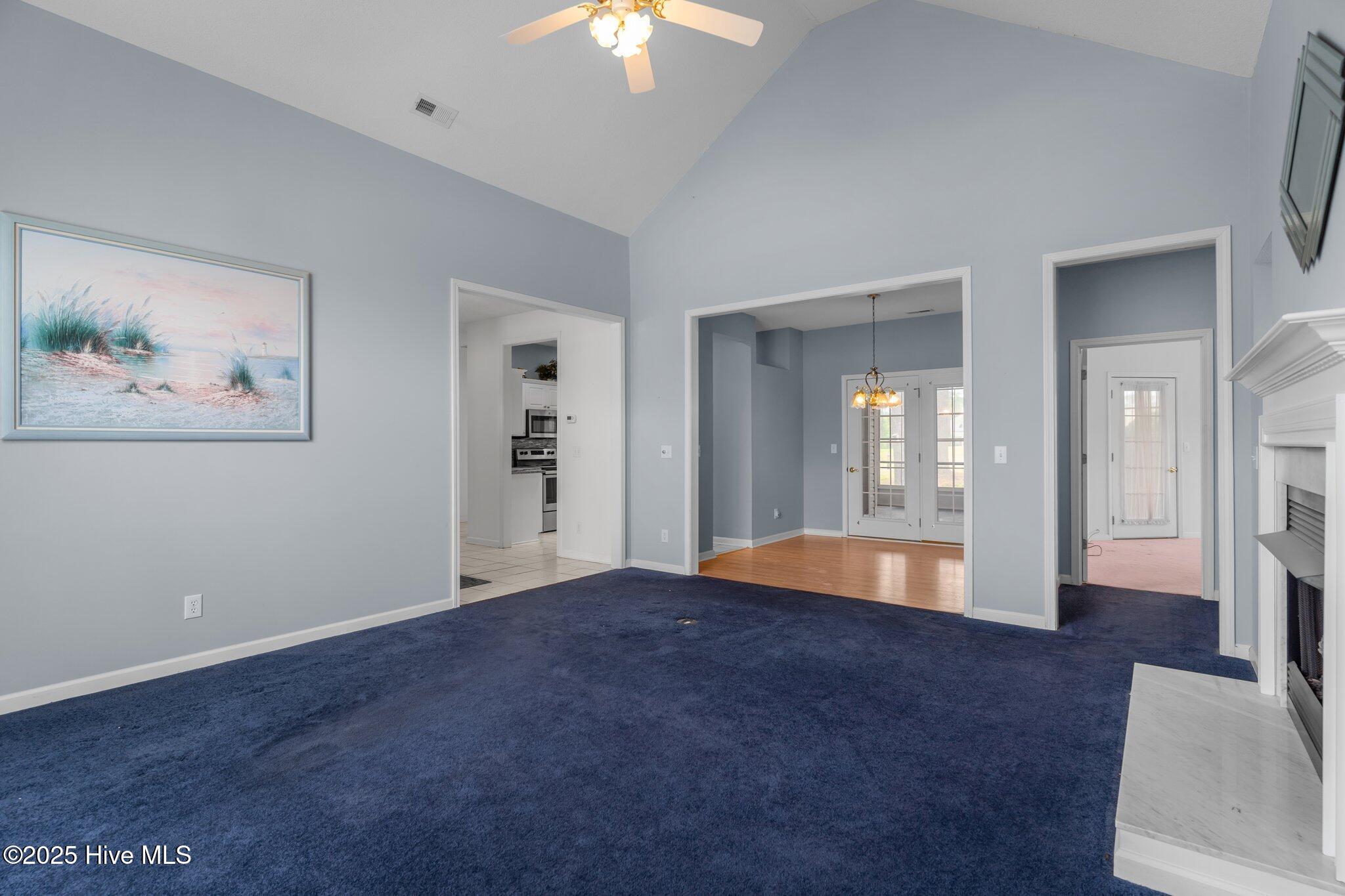 533 Montaigne Court Property Photo 13
