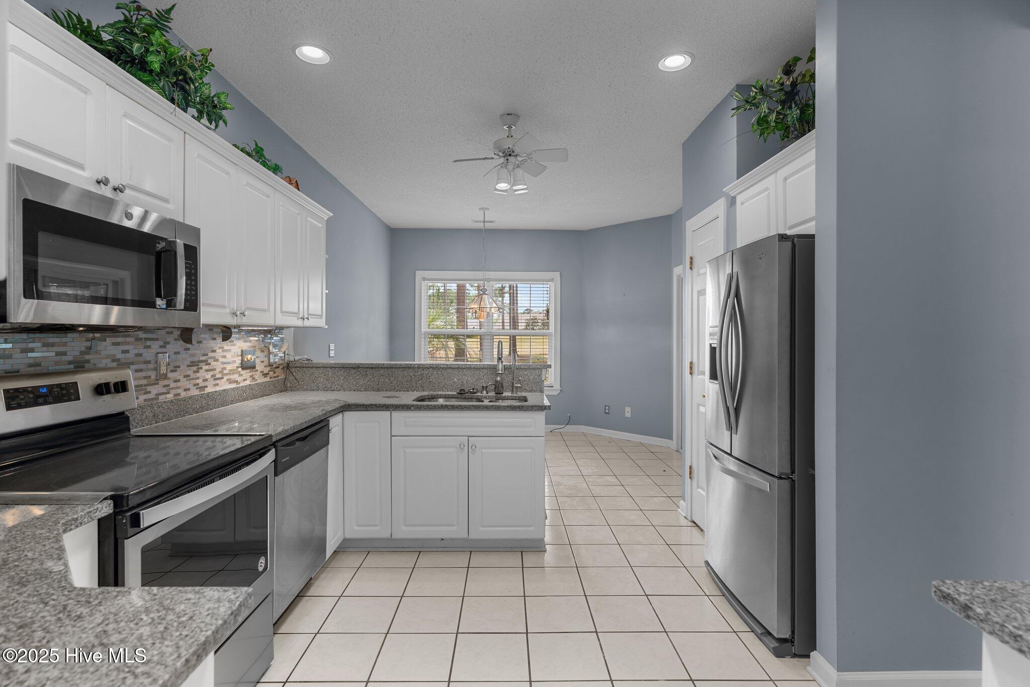533 Montaigne Court Property Photo 16