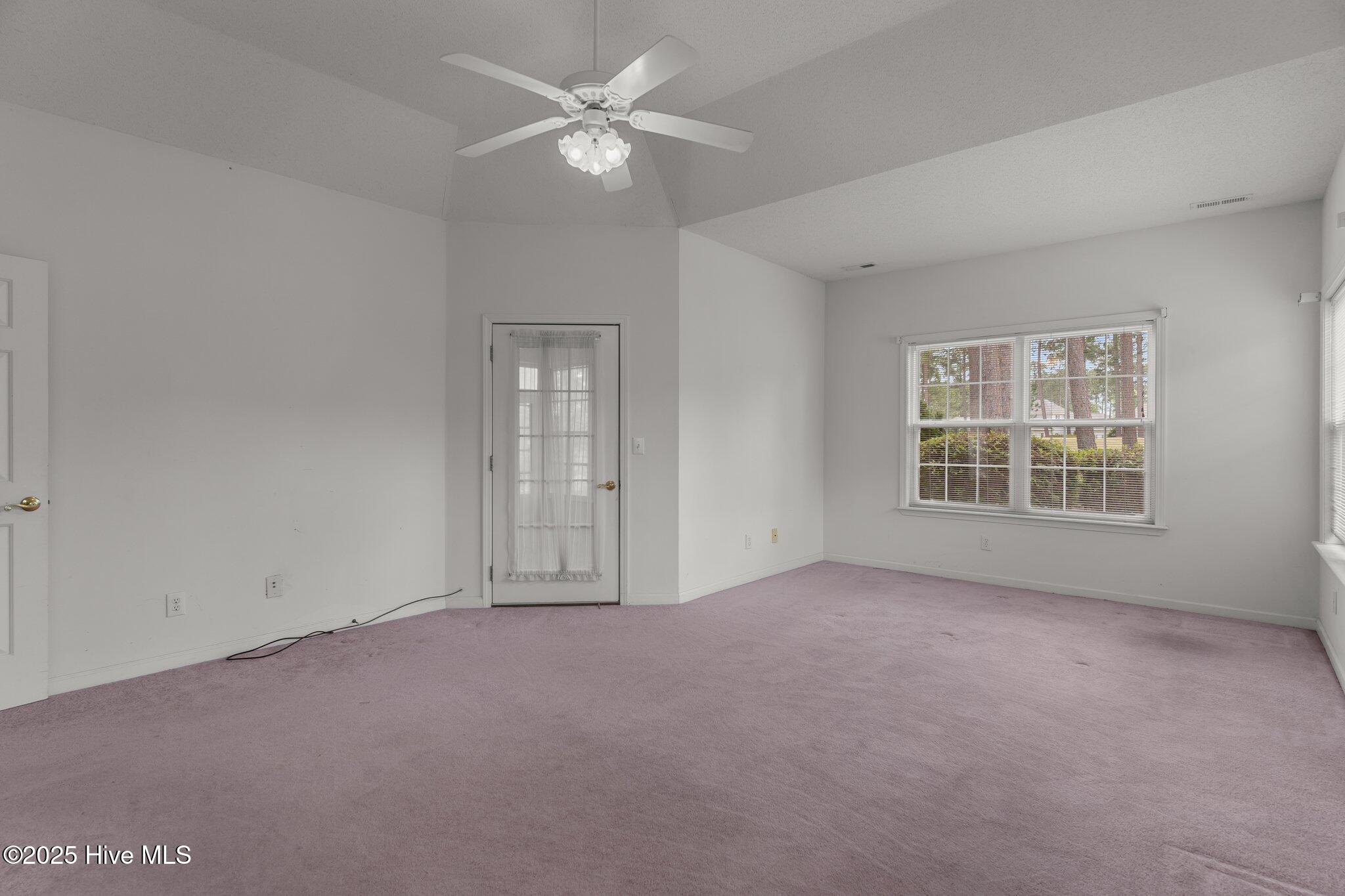 533 Montaigne Court Property Photo 26