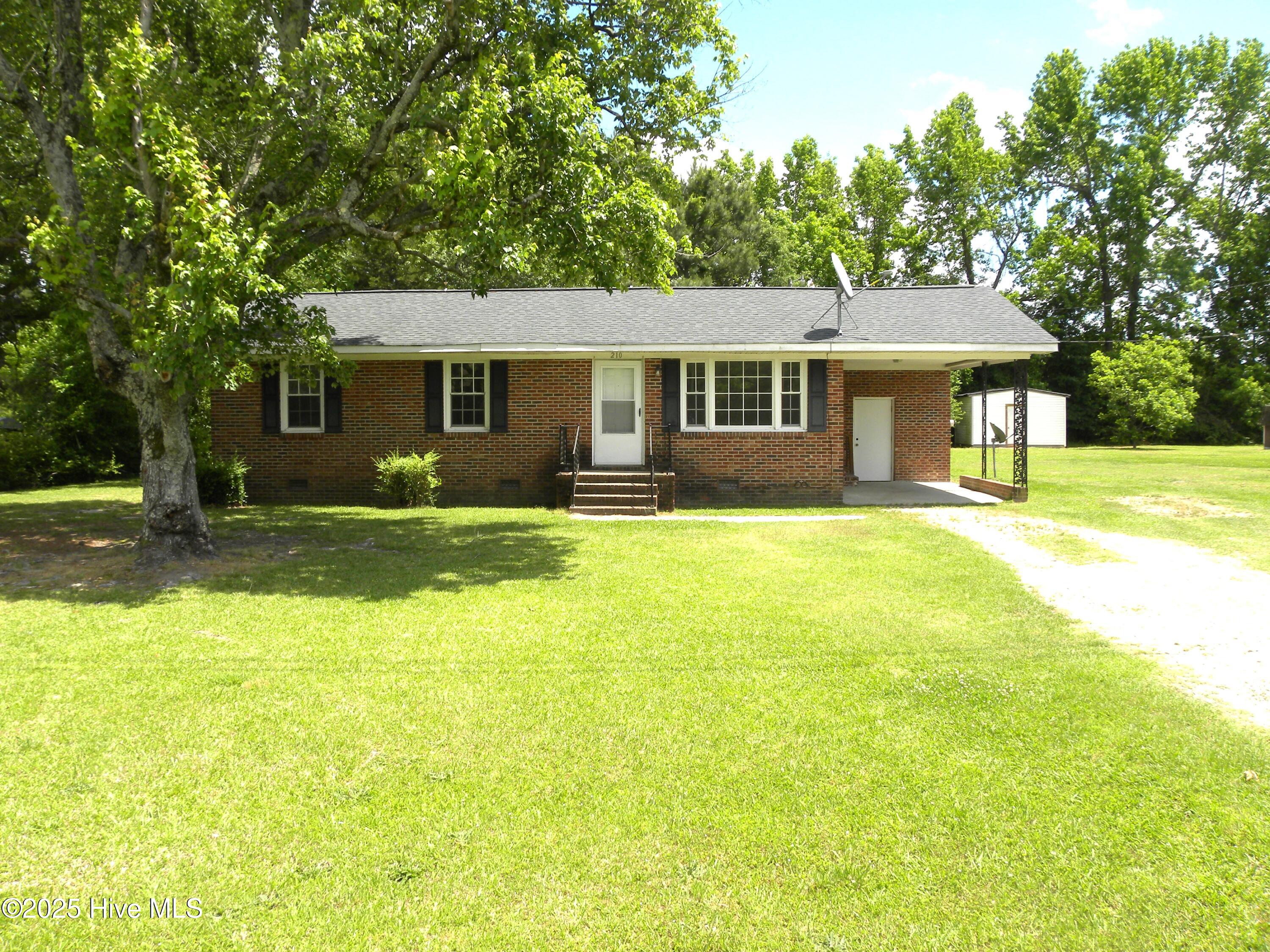 210 Russell Drive Property Photo