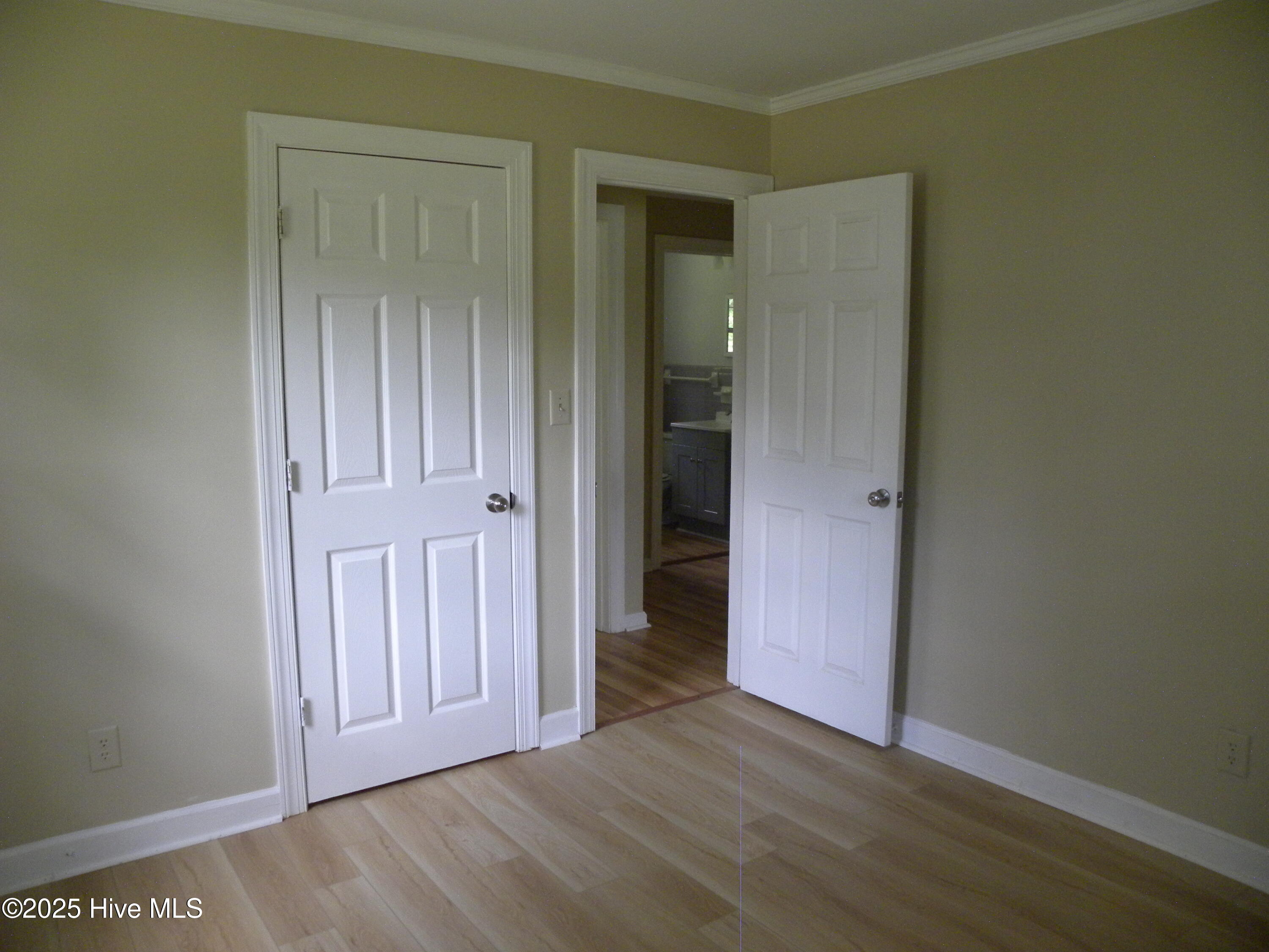 210 Russell Drive Property Photo 4