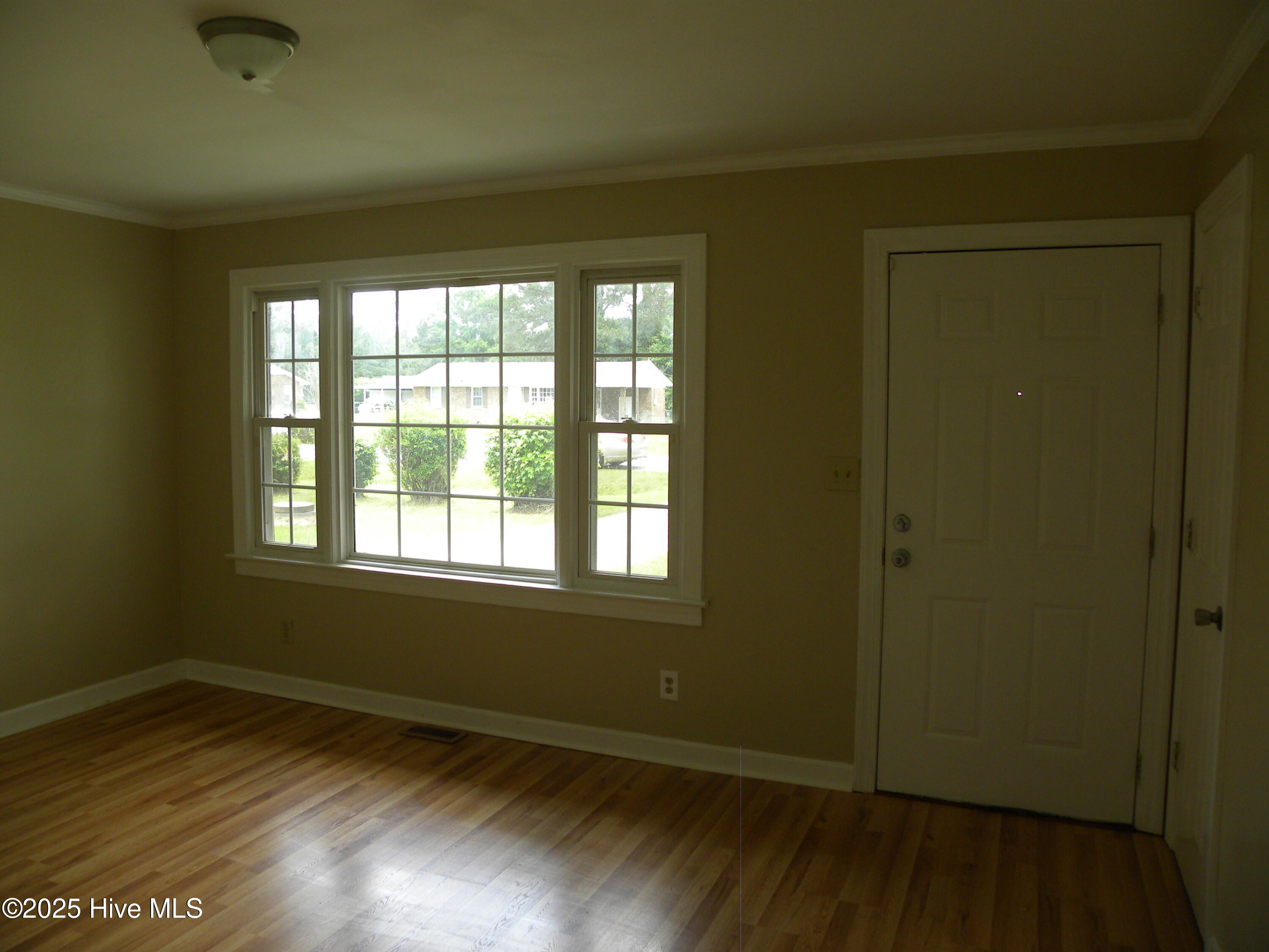 210 Russell Drive Property Photo 8