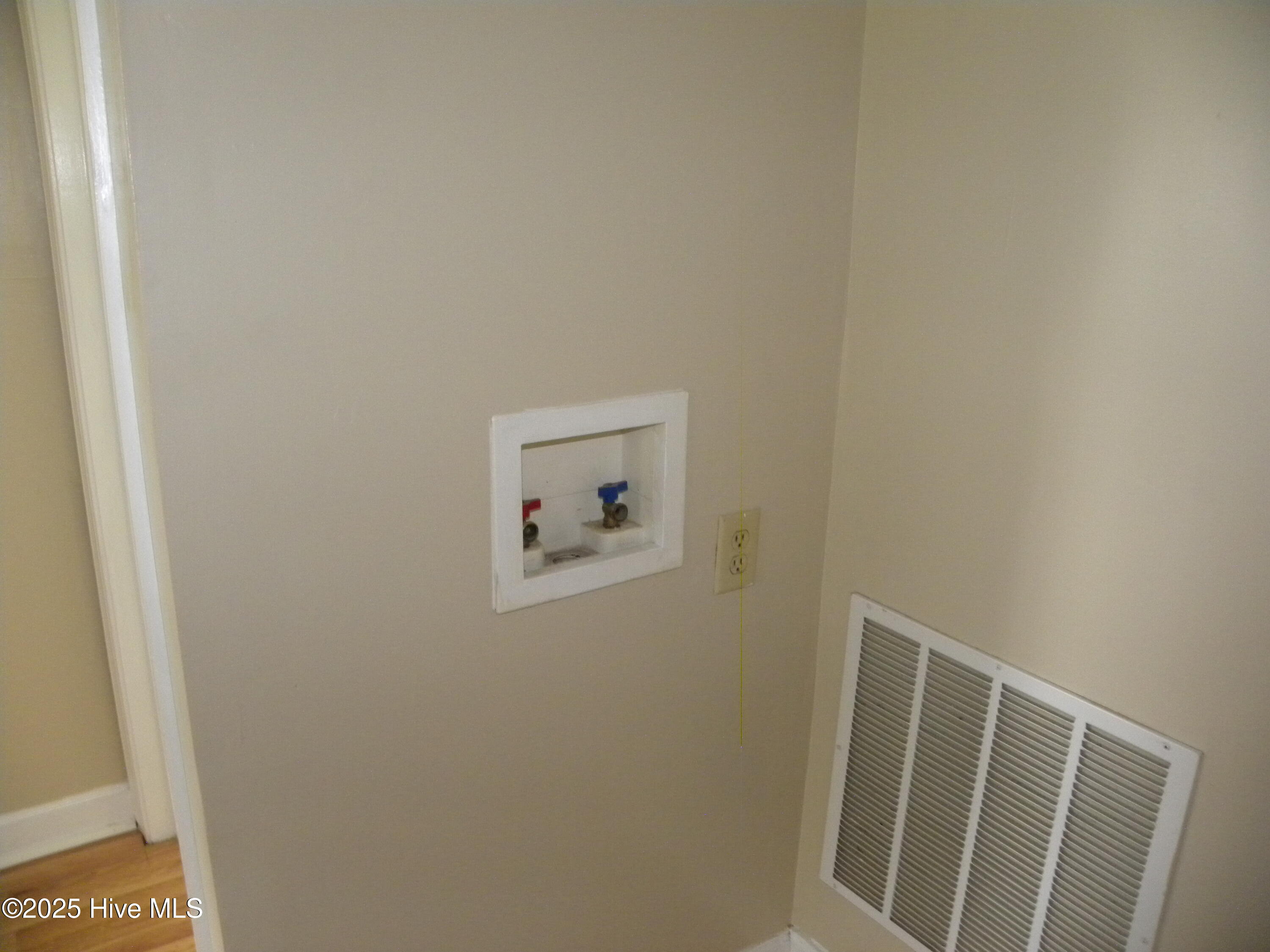 210 Russell Drive Property Photo 11