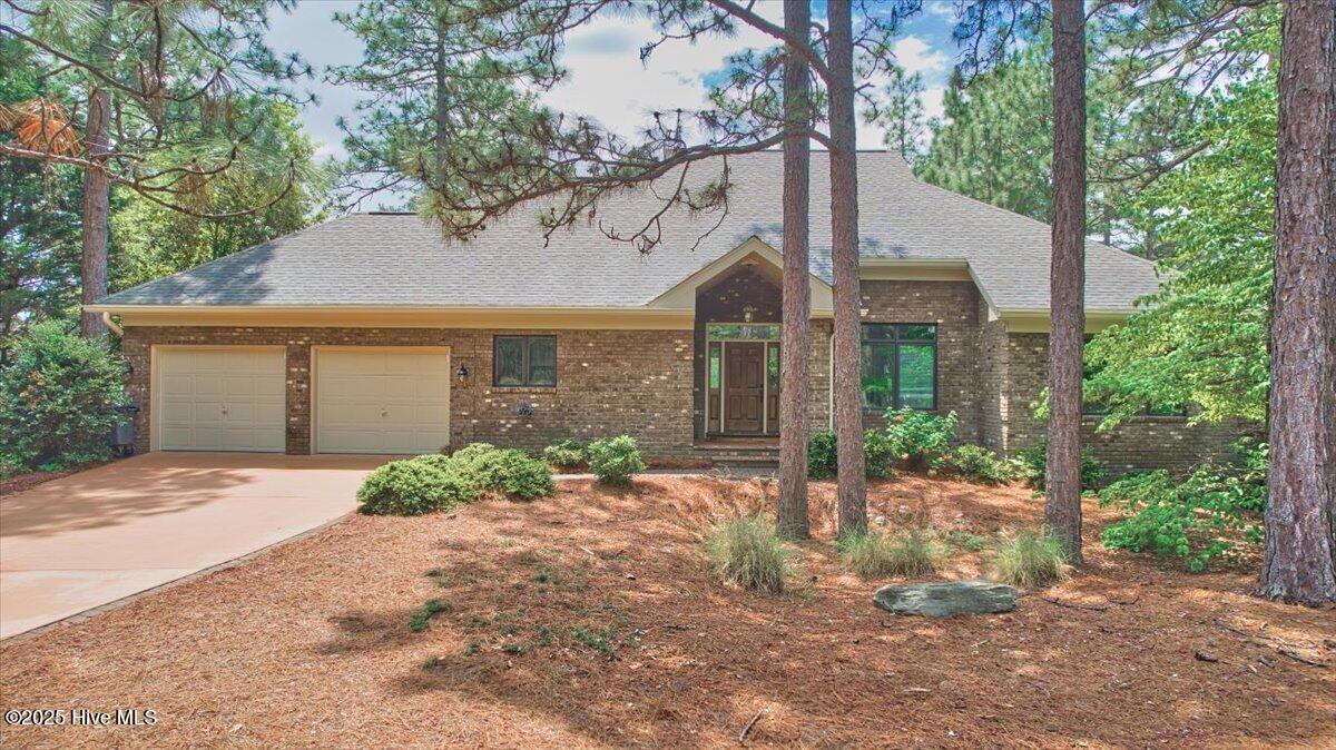38 Pinebrook Drive Property Photo 2