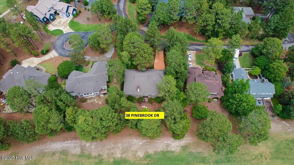 38 Pinebrook Drive Property Photo 6
