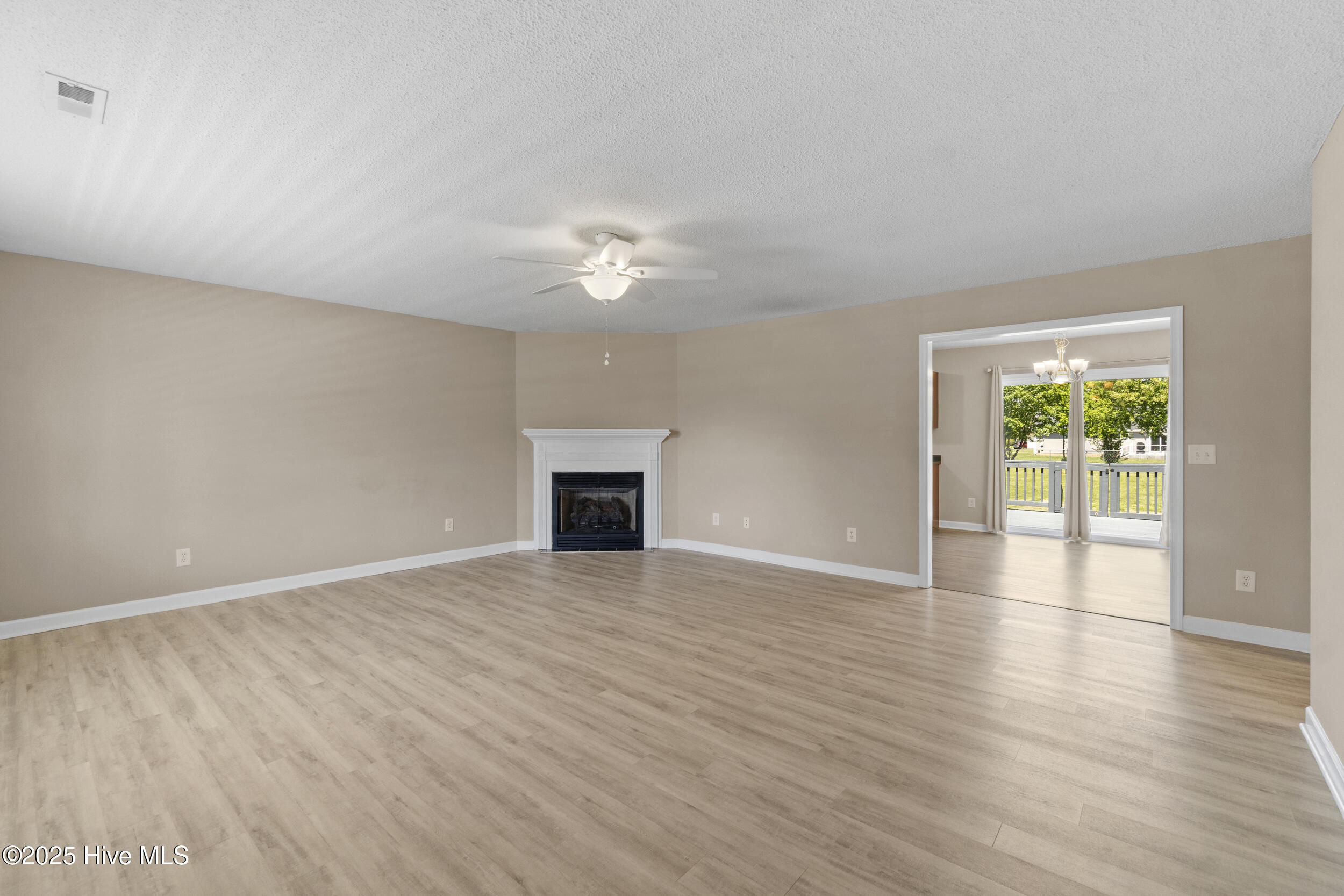 958 Wellfield Road Property Photo 3