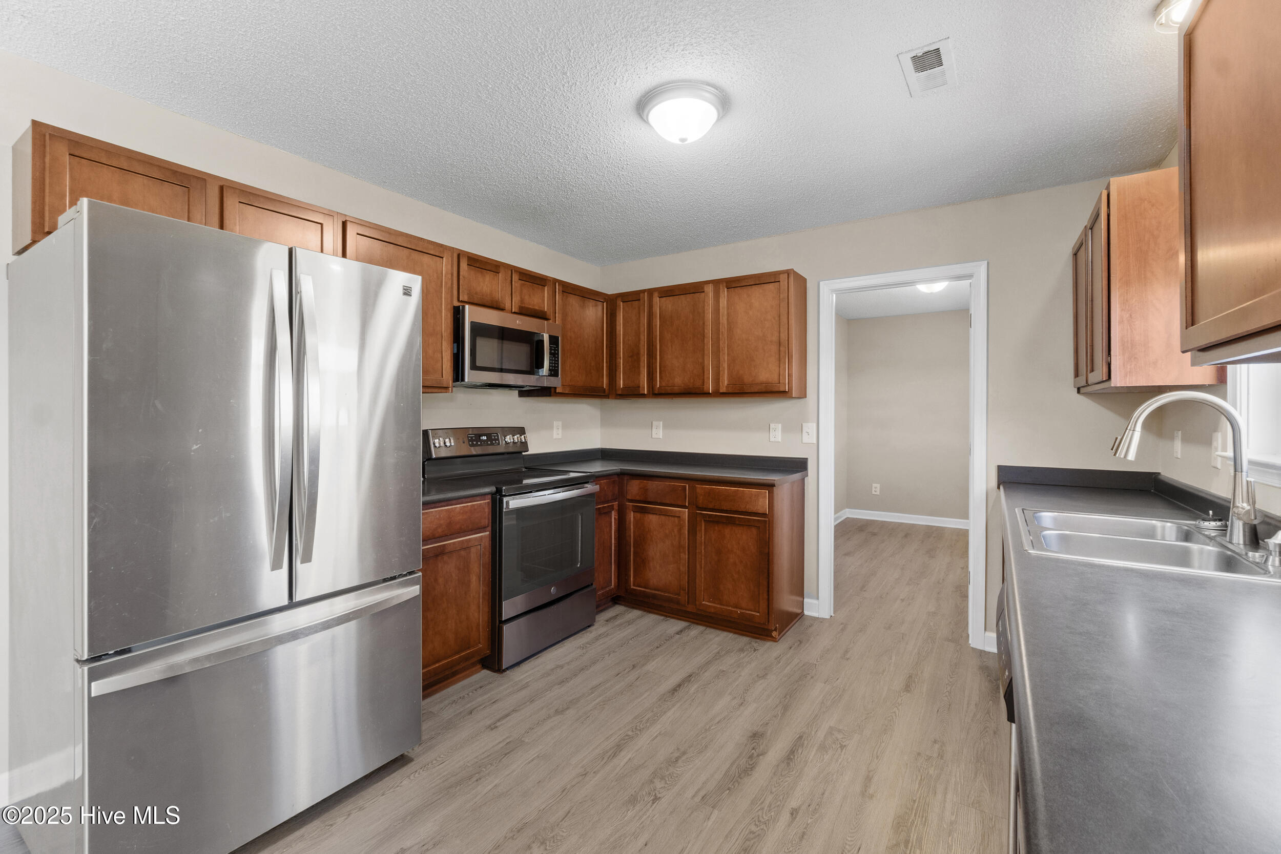 958 Wellfield Road Property Photo 8