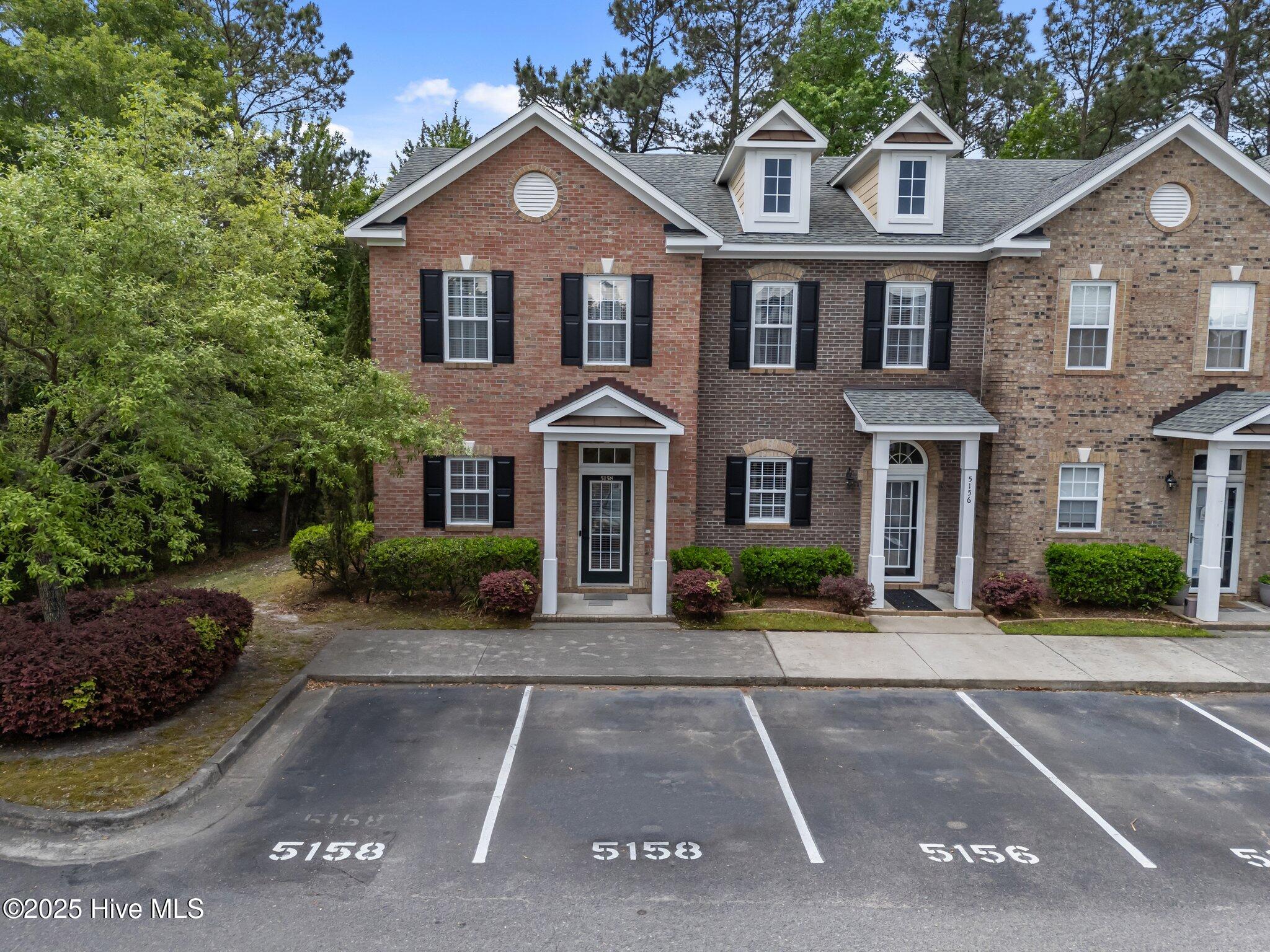 5158 Exton Park Loop Property Photo