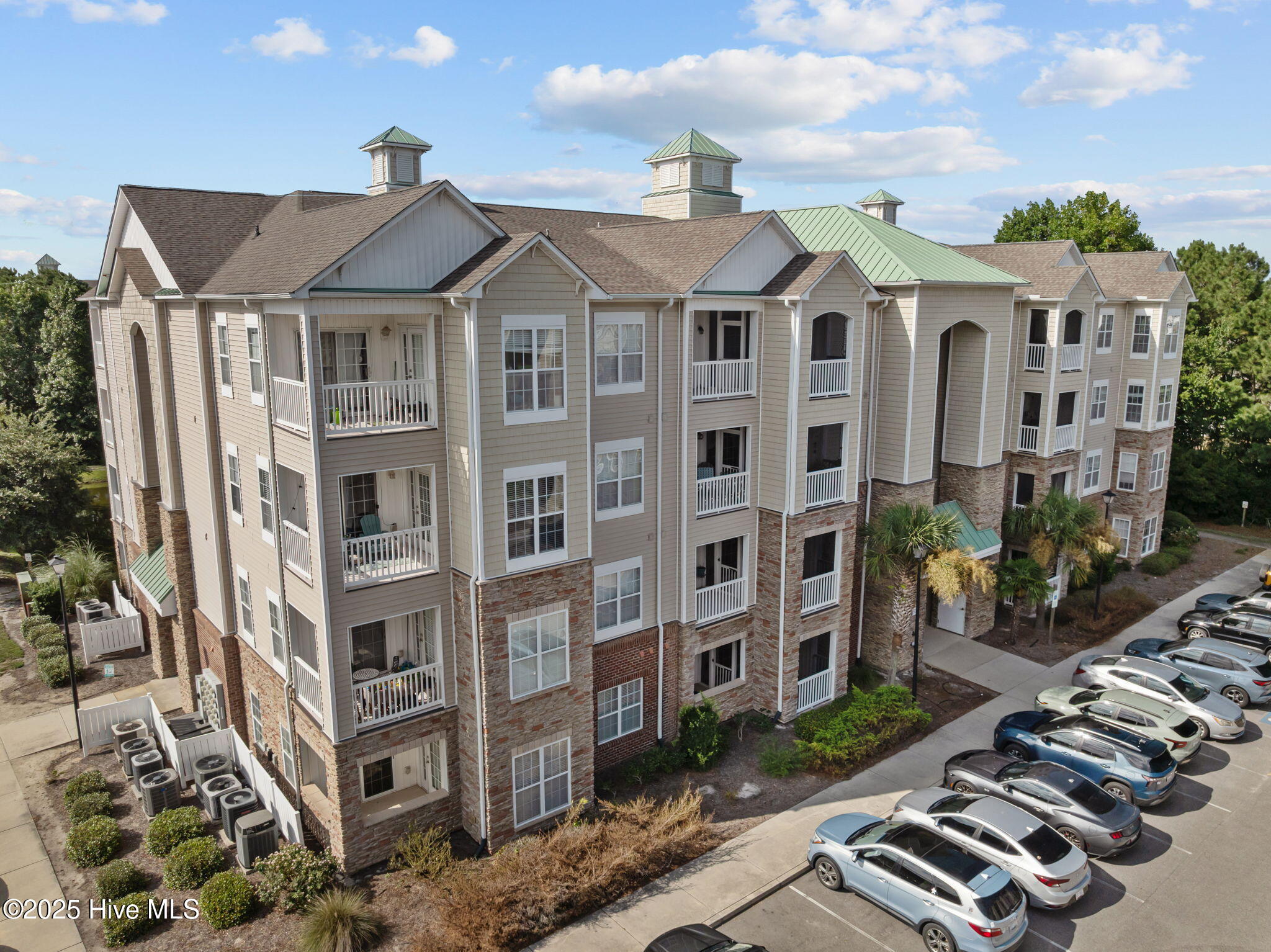 200 Gateway Condos Drive 214 Property Photo 1