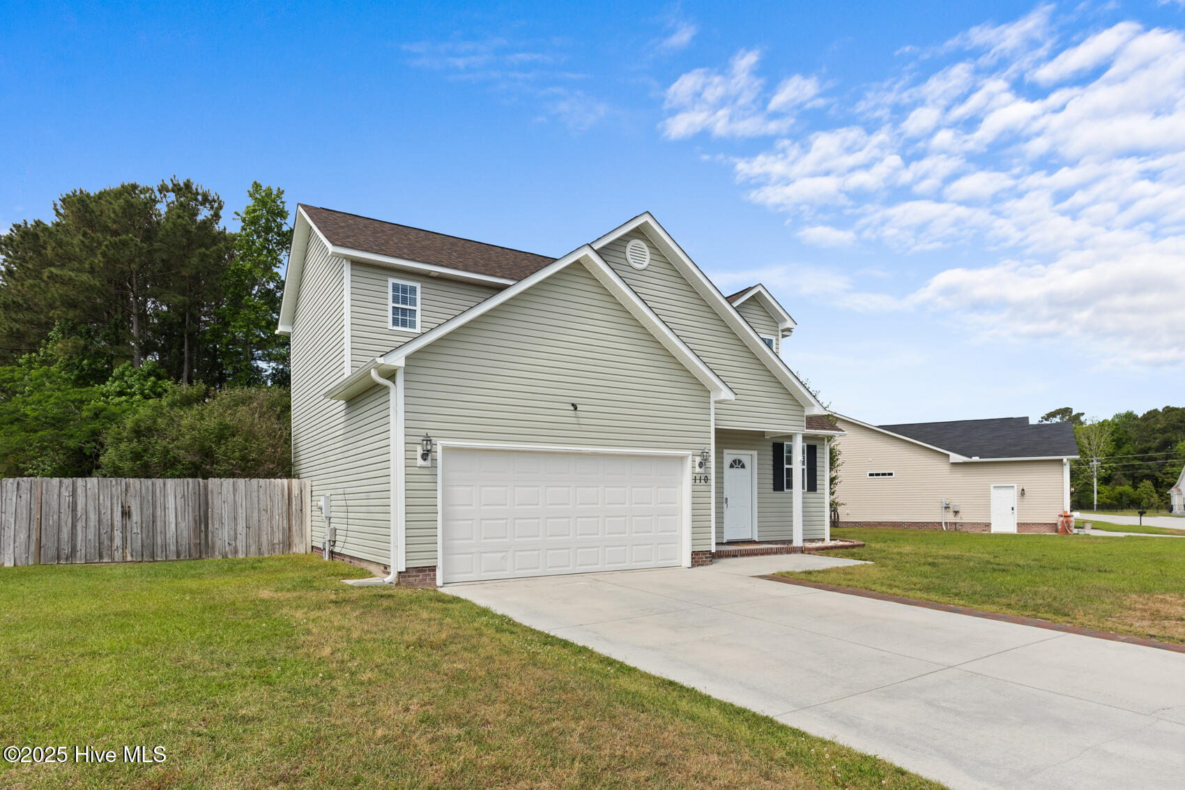 110 Borough Nest Drive Property Photo 4