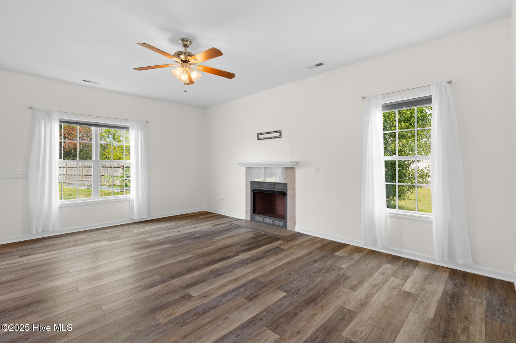 110 Borough Nest Drive Property Photo 9