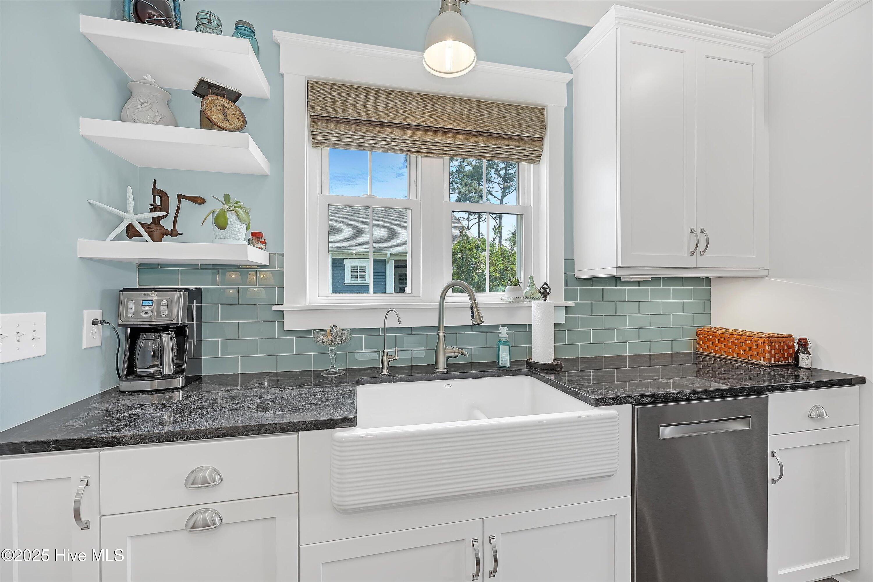 1007 Softwind Way Property Photo 26