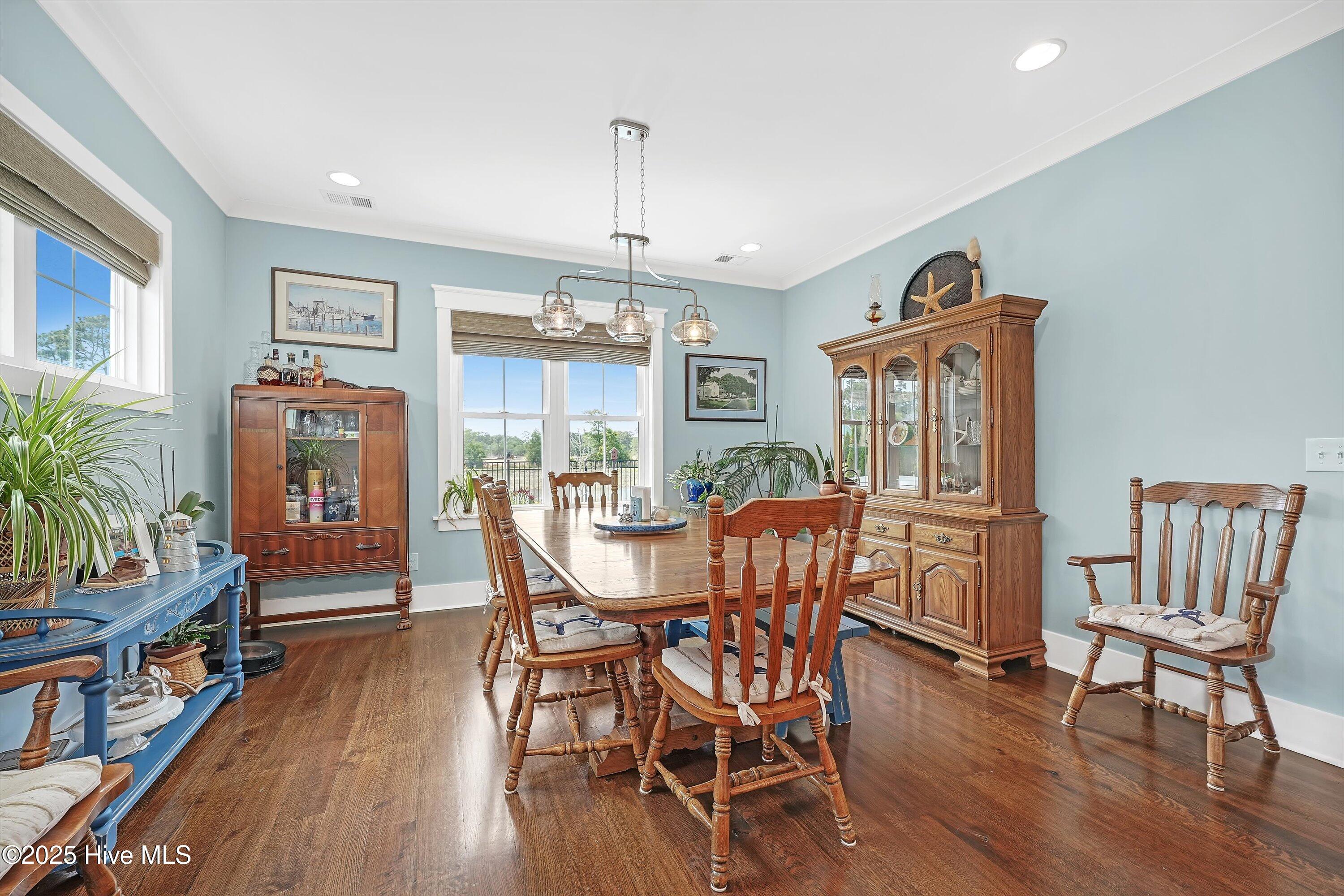 1007 Softwind Way Property Photo 29