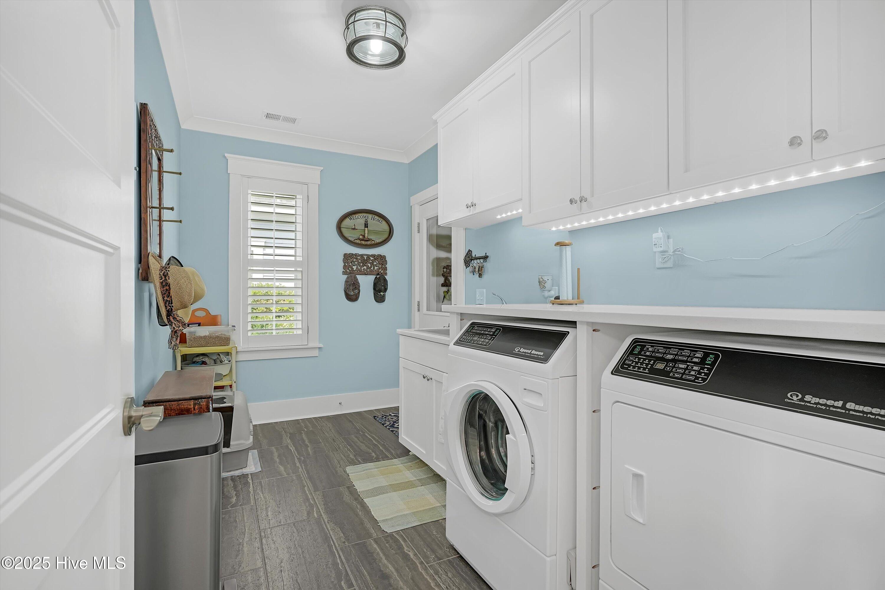 1007 Softwind Way Property Photo 31