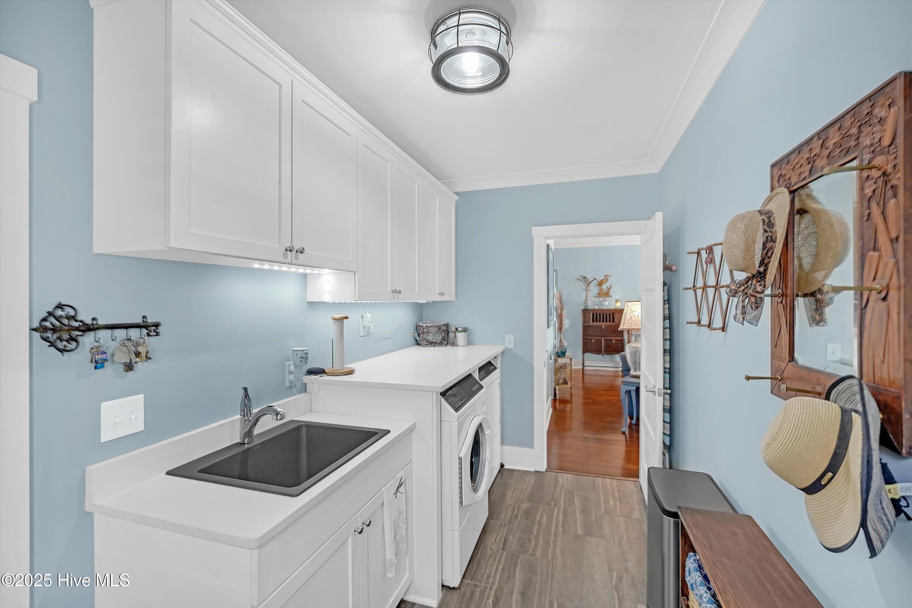 1007 Softwind Way Property Photo 32