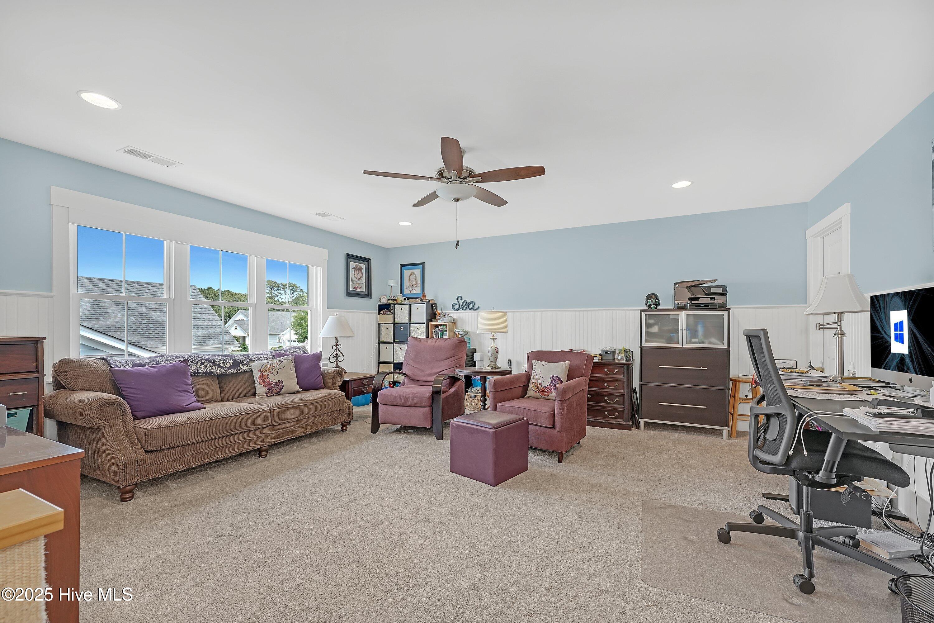 1007 Softwind Way Property Photo 37