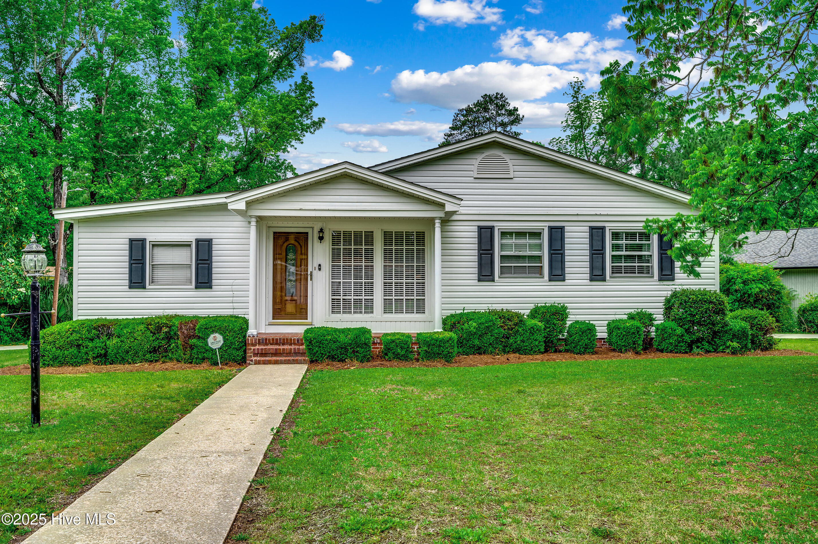 1261 Park Hill Drive Property Photo