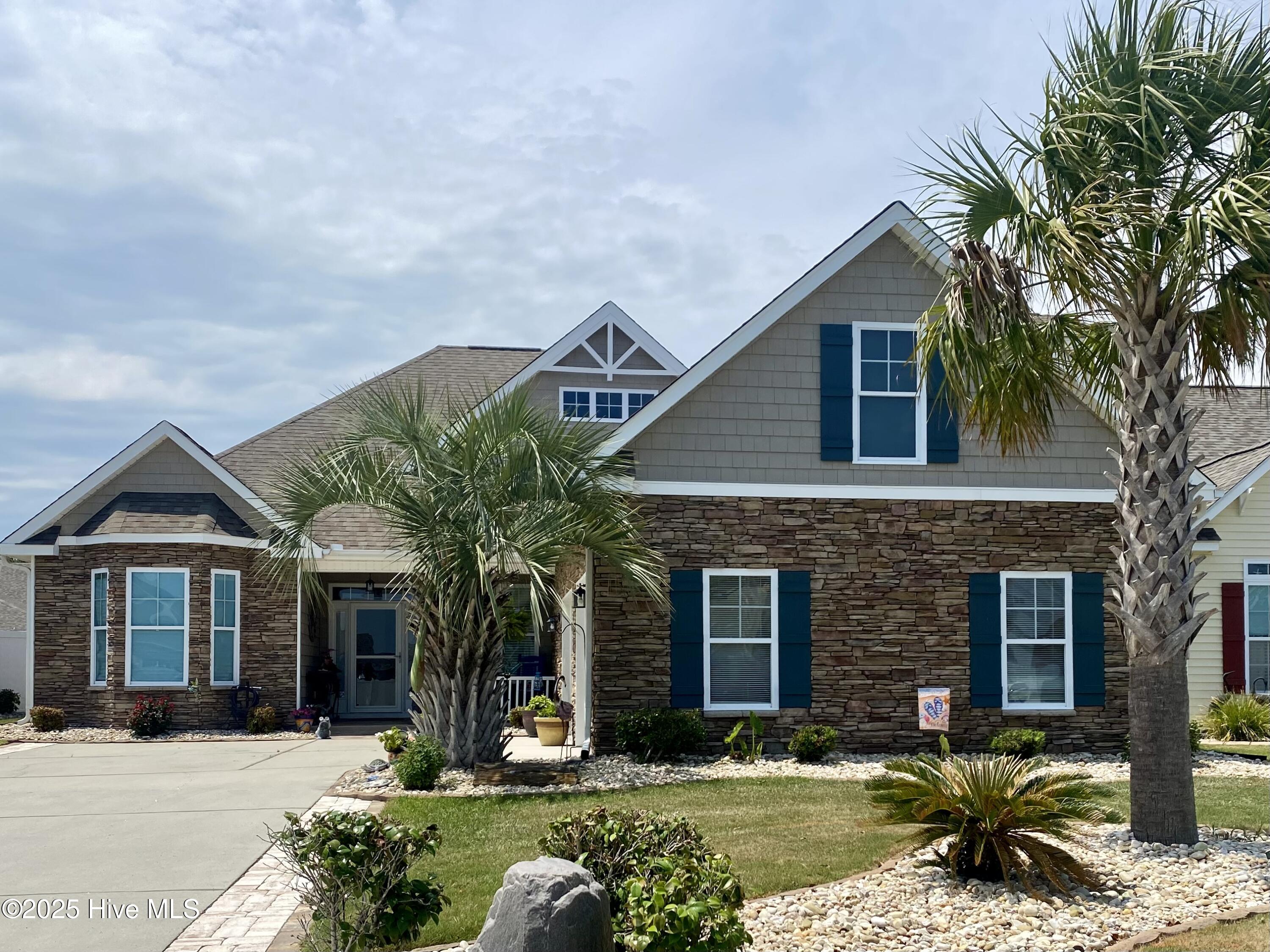 1260 Neptuno Court
