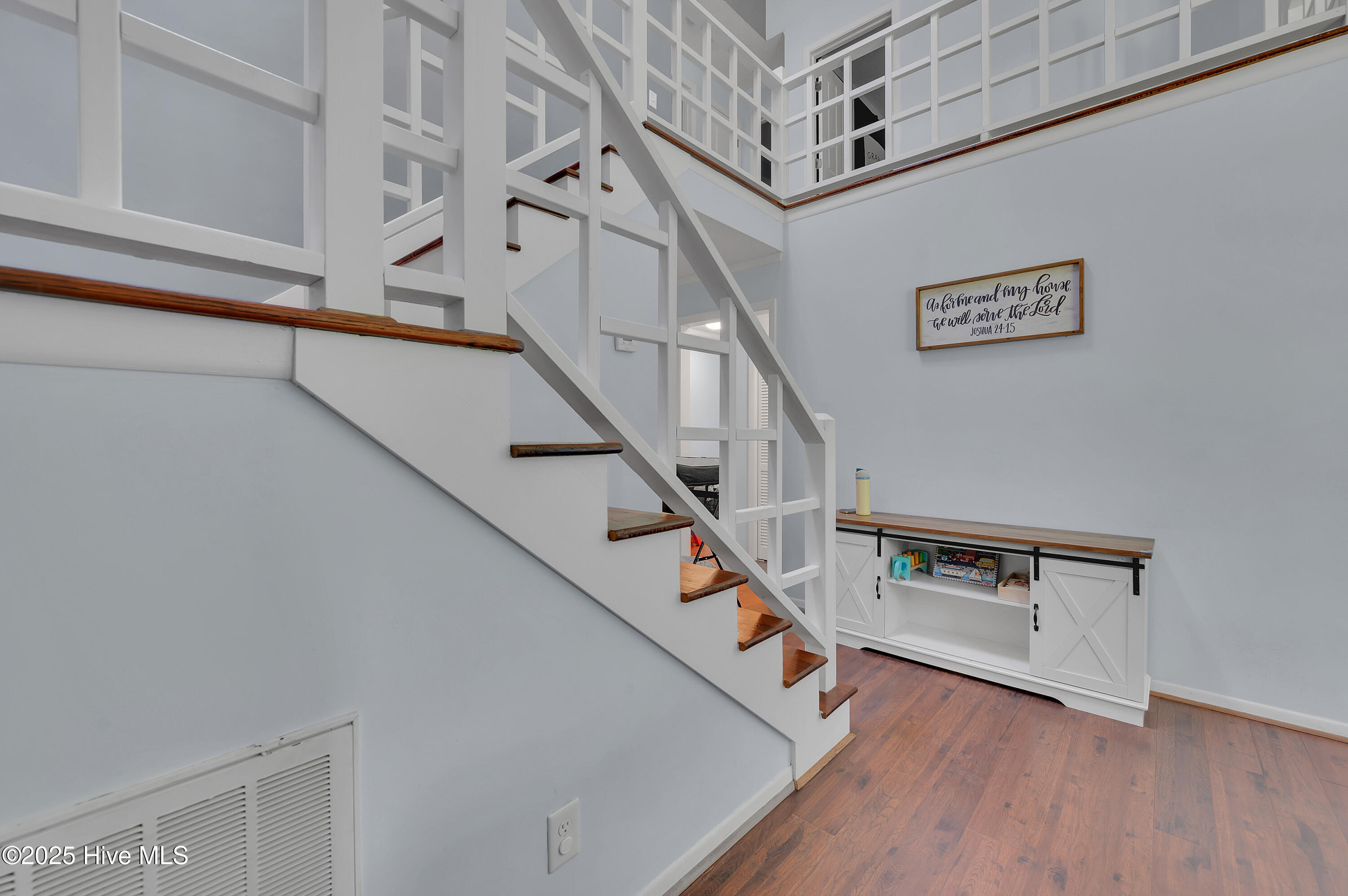 3300 Sherwood Drive Property Photo 12