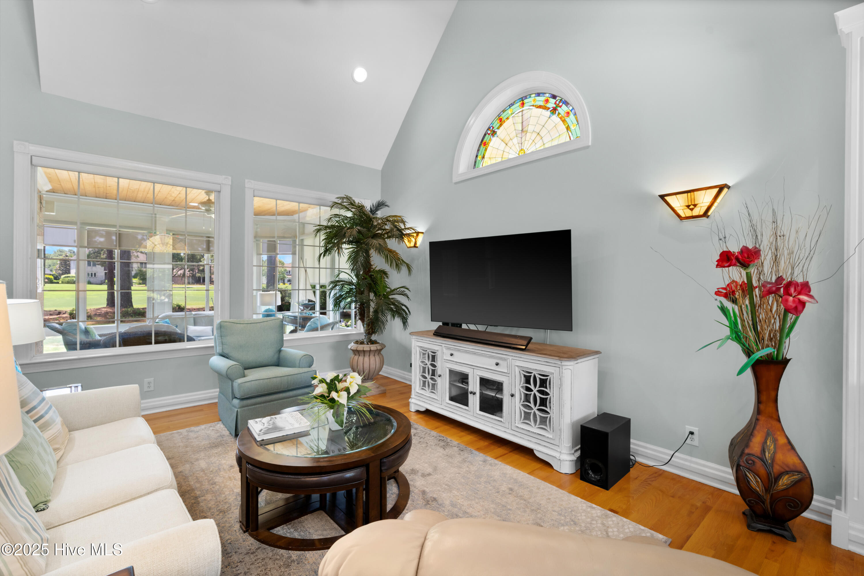 2919 Trailwood Drive Property Photo 12