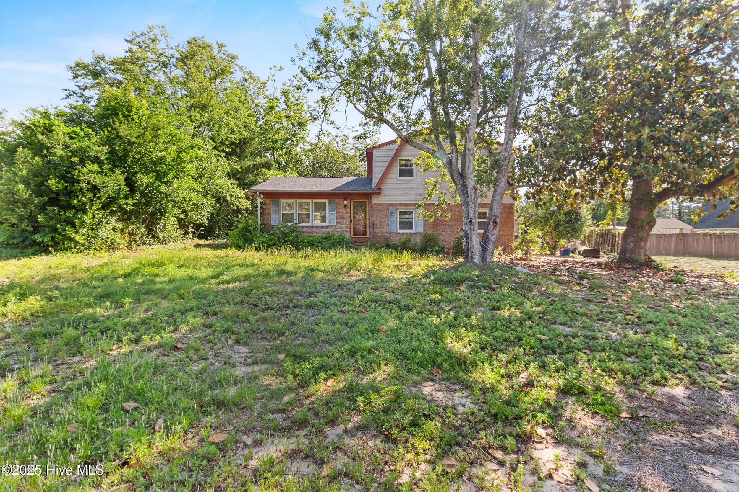 606 Shawnee Trail Property Photo