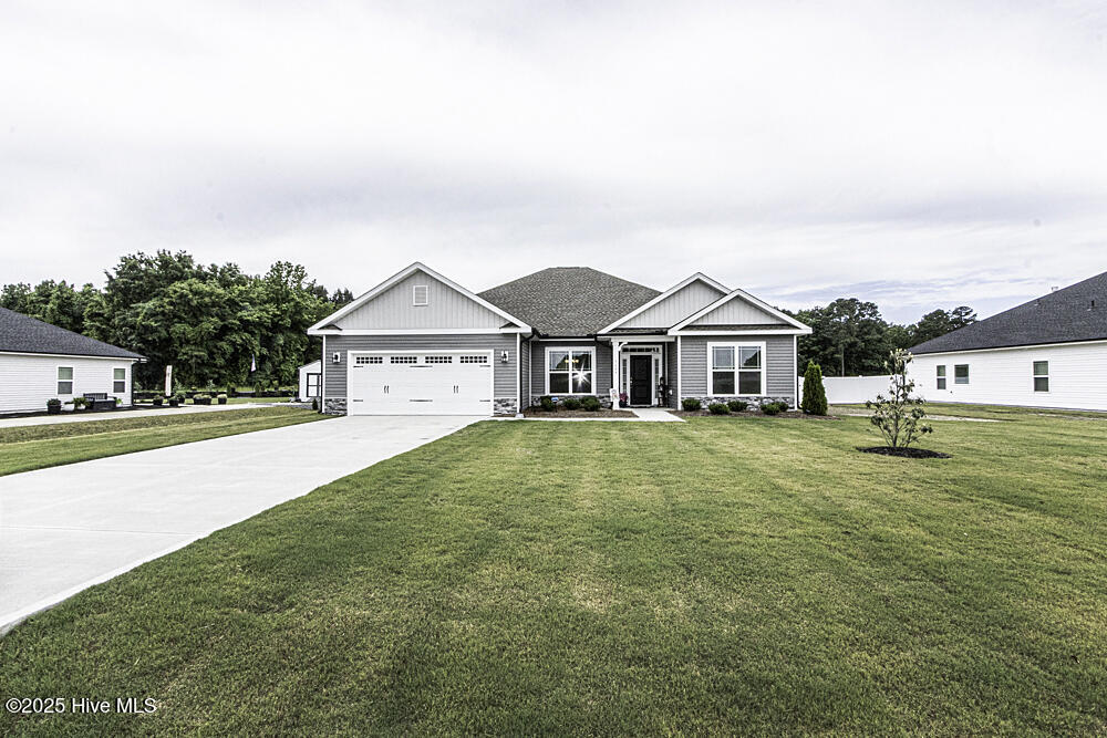 5044 Golden Willow Drive Property Photo 2