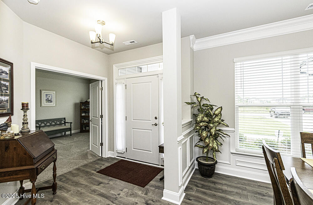 5044 Golden Willow Drive Property Photo 6