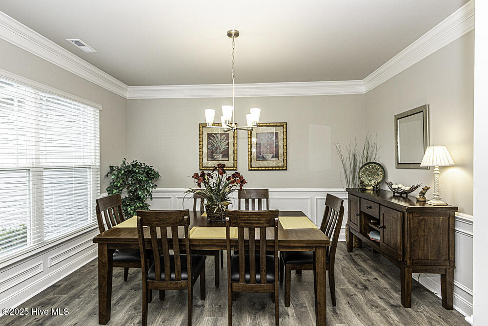5044 Golden Willow Drive Property Photo 7
