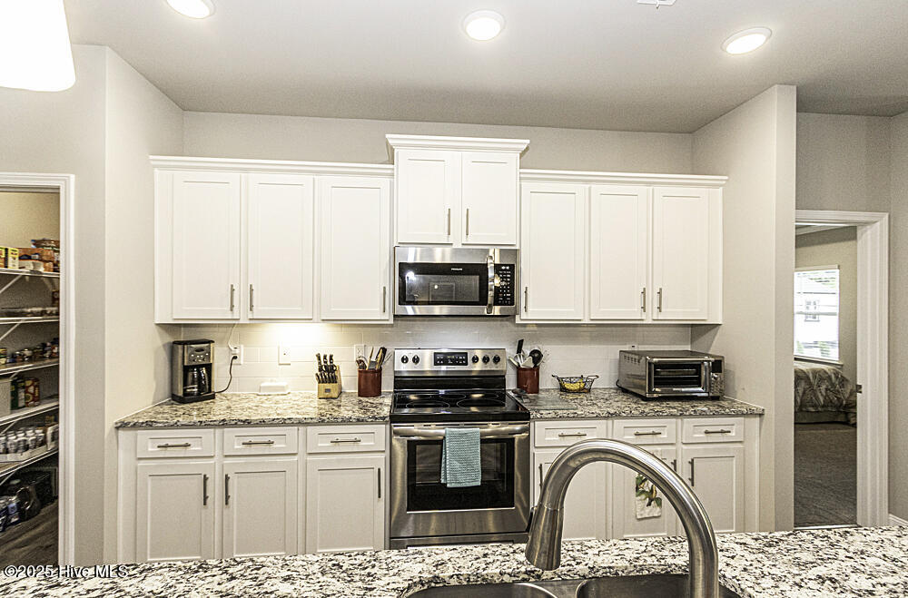 5044 Golden Willow Drive Property Photo 39