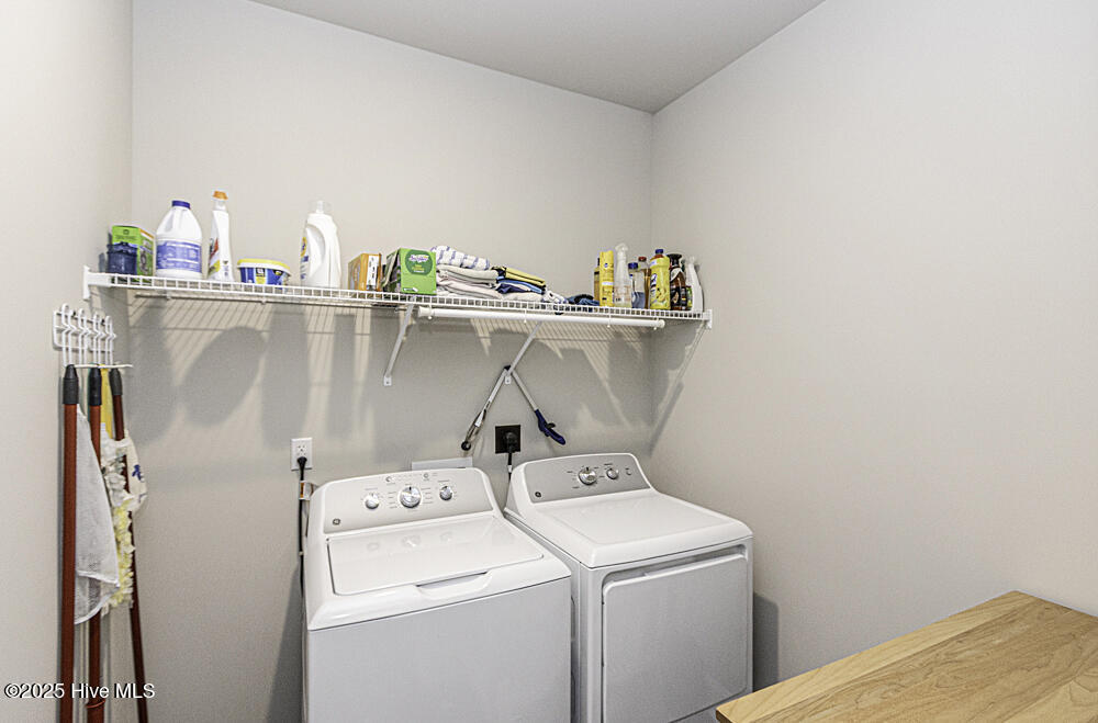 5044 Golden Willow Drive Property Photo 44
