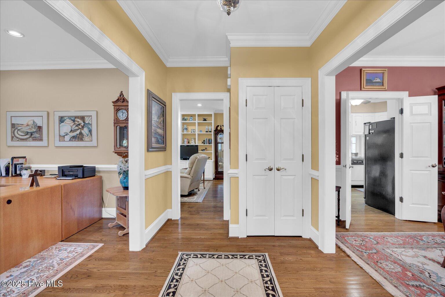 2313 New Orleans Place Property Photo 5