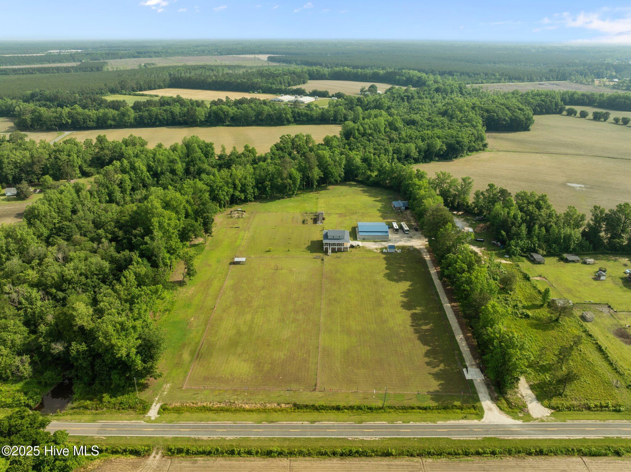 2142 Raccoon Road Property Photo
