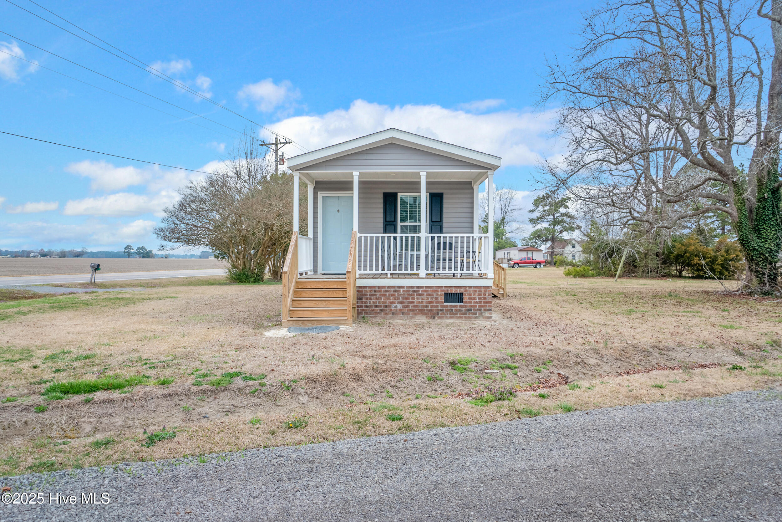 2446 Peartree Road Property Photo