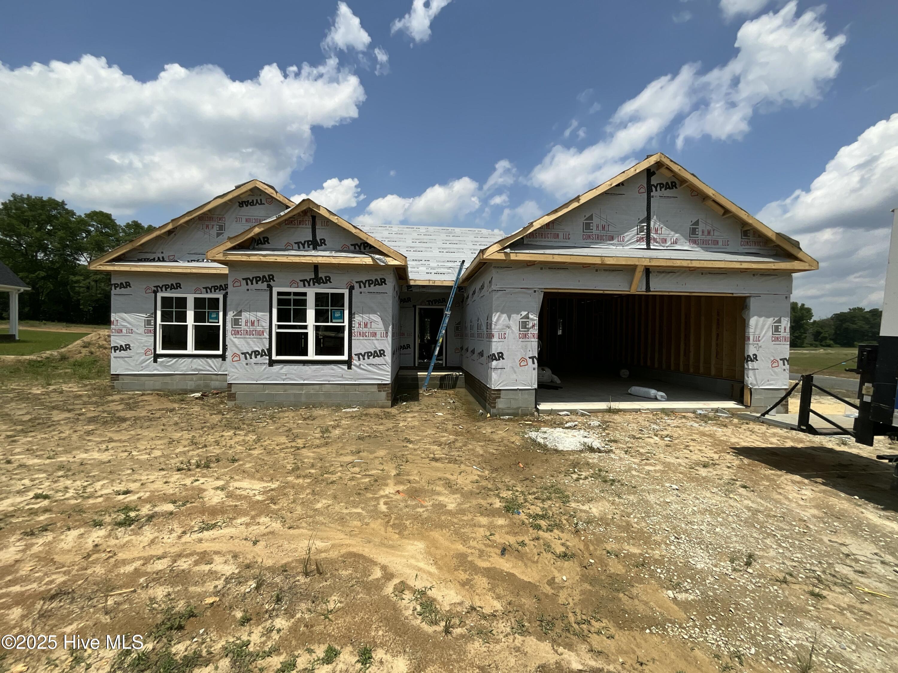 215 Creeks Edge Drive Property Photo