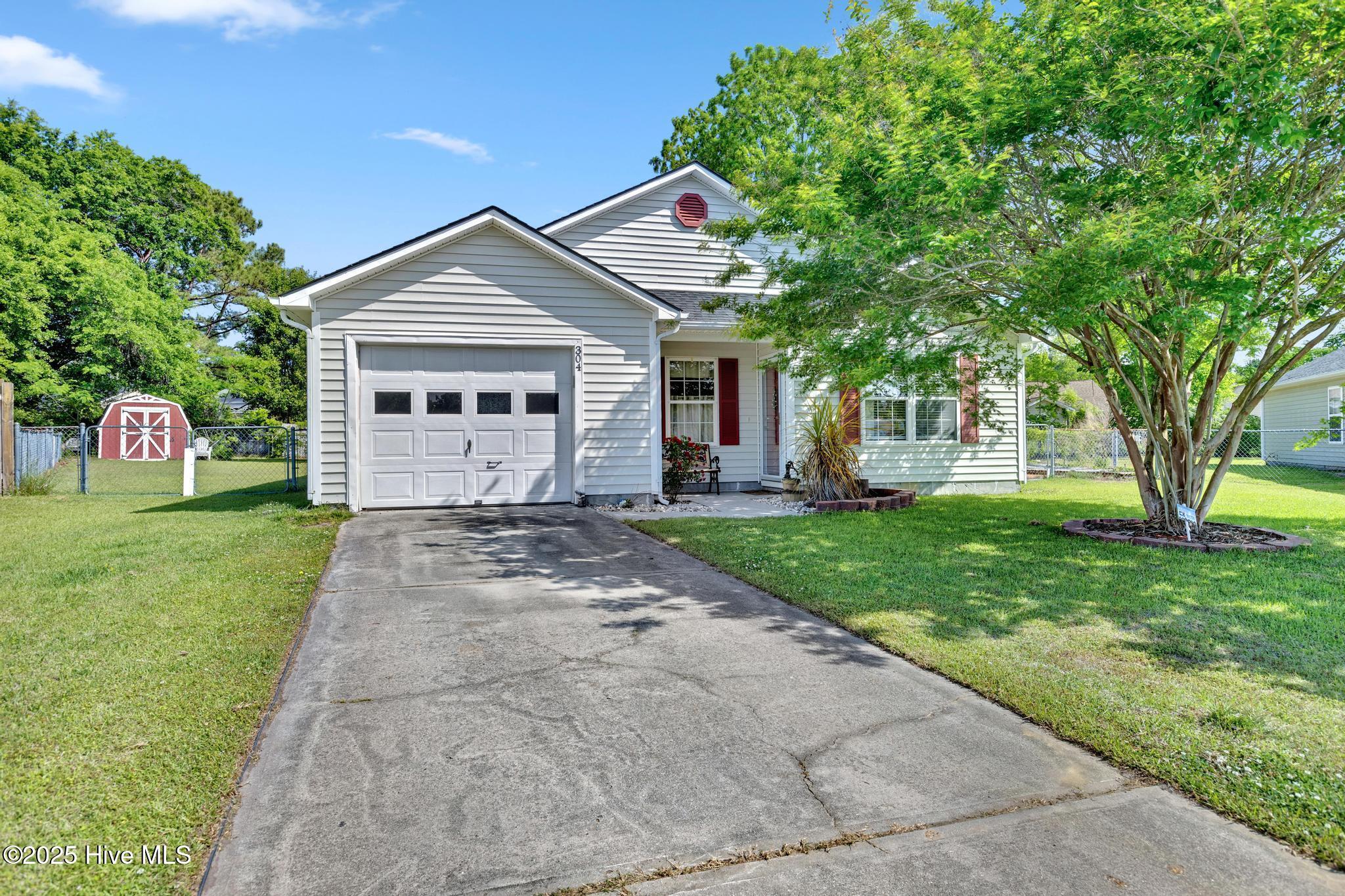 304 Benjamin Court Property Photo
