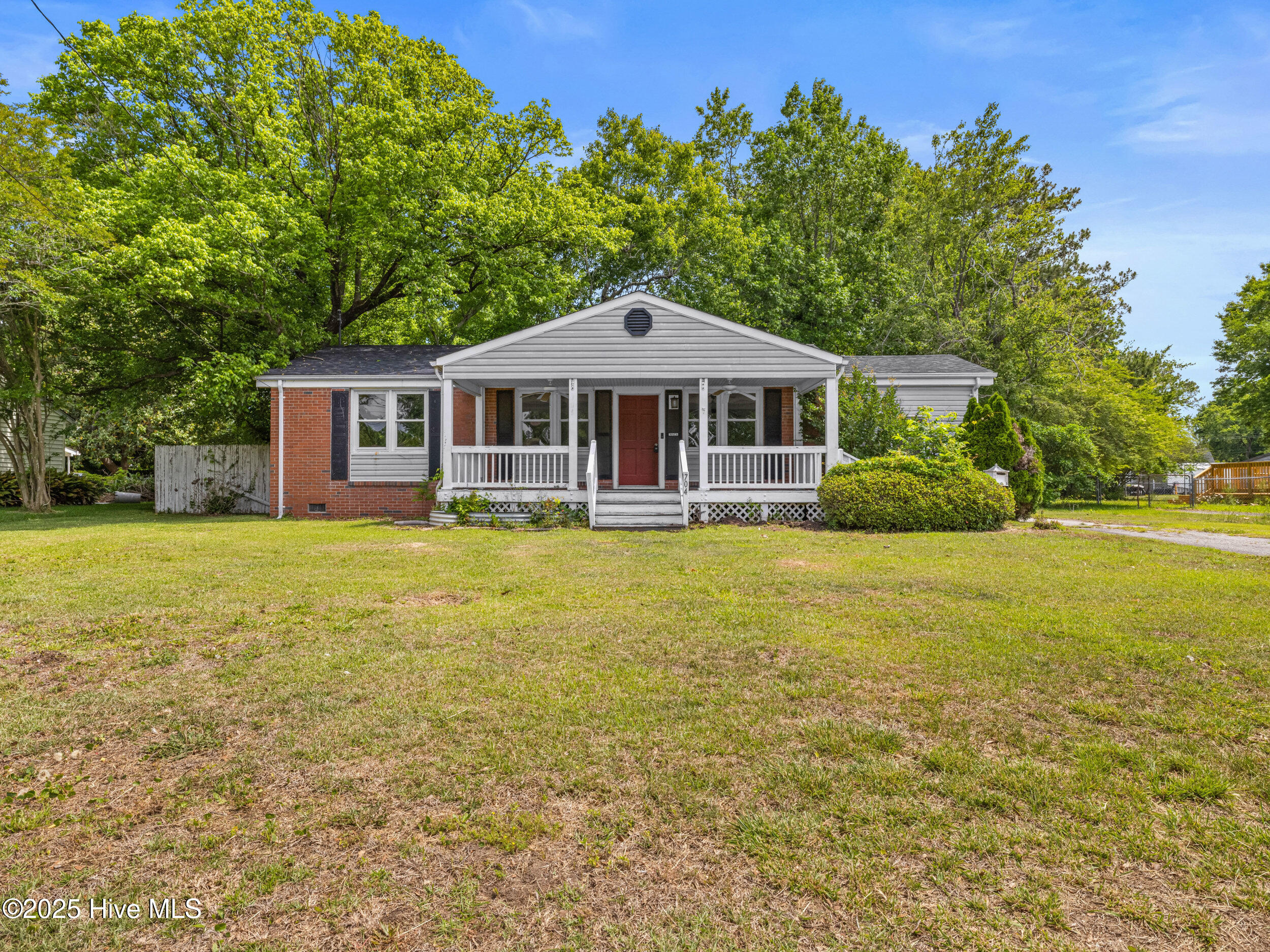 704 Vernon Drive Property Photo