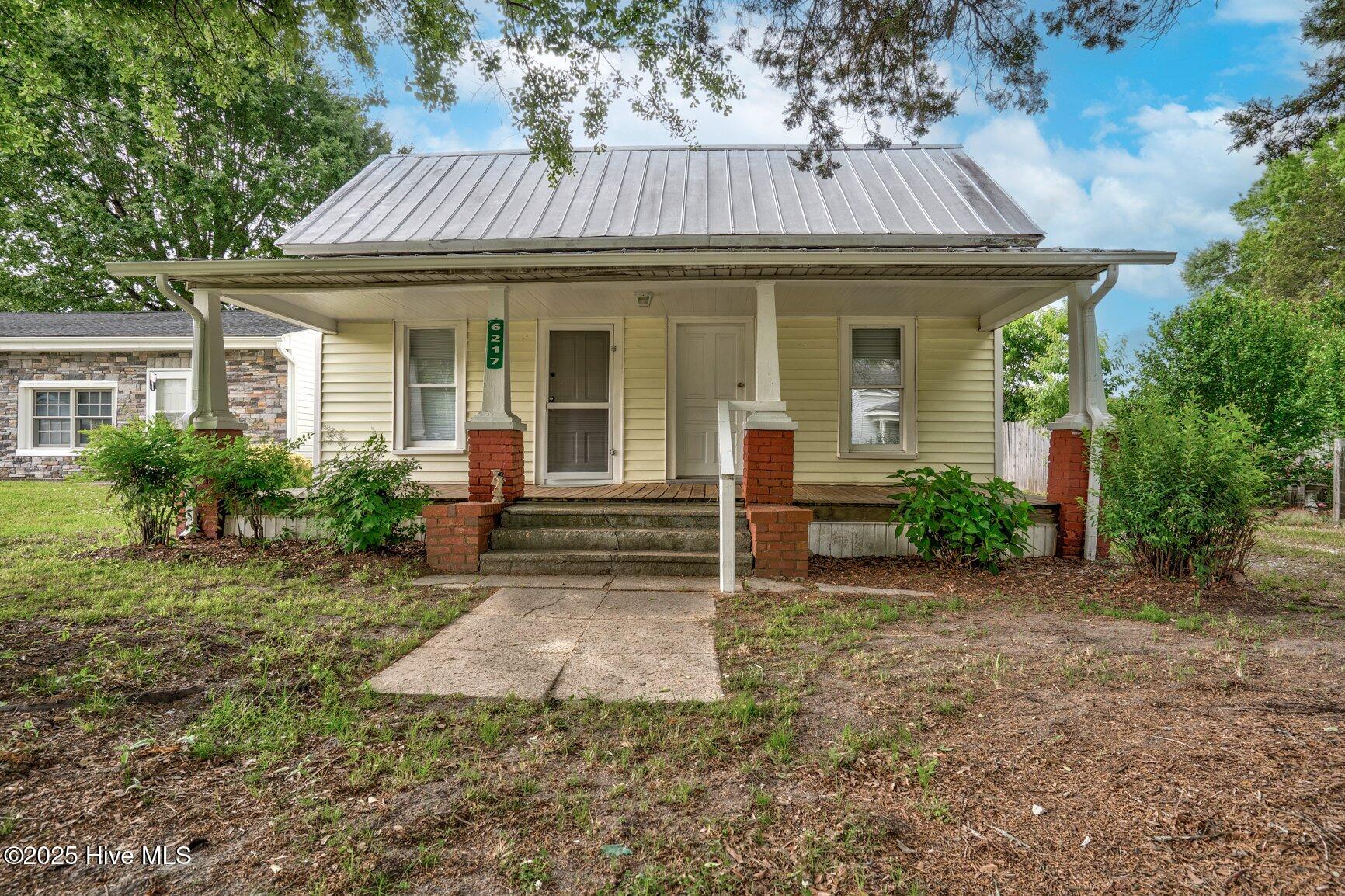 6217 Deans Street Property Photo