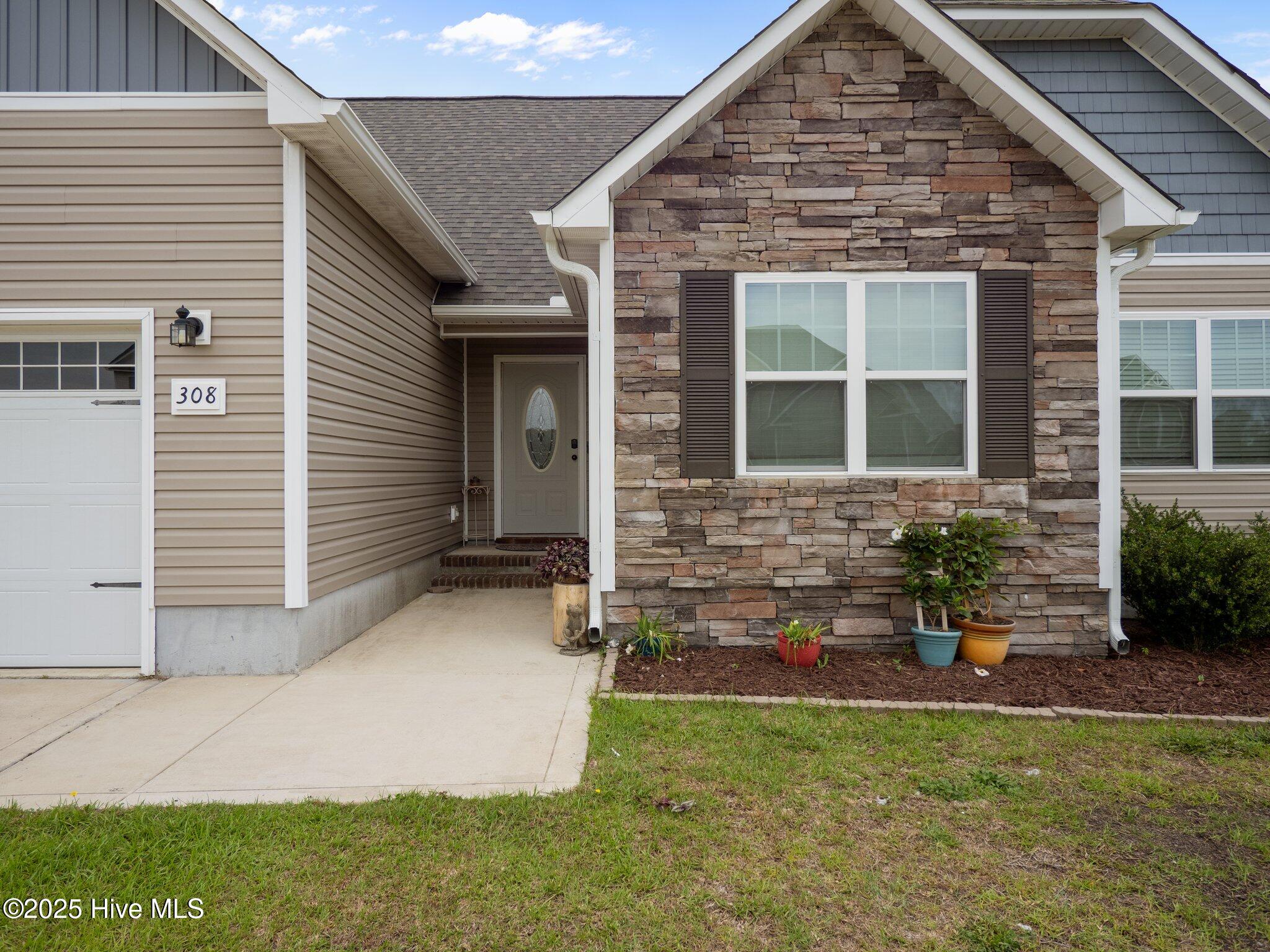 308 White Dove Drive Property Photo 33