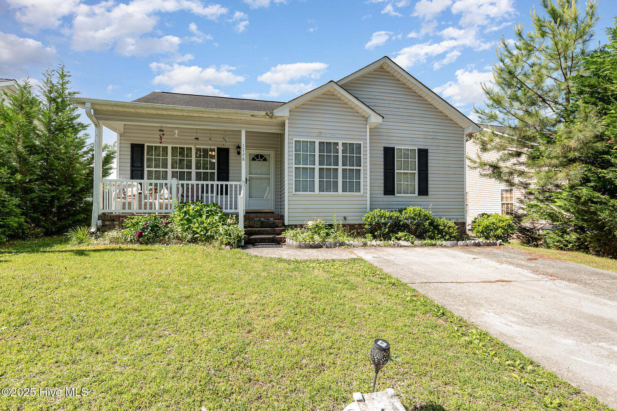 1728 Kay Street Property Photo