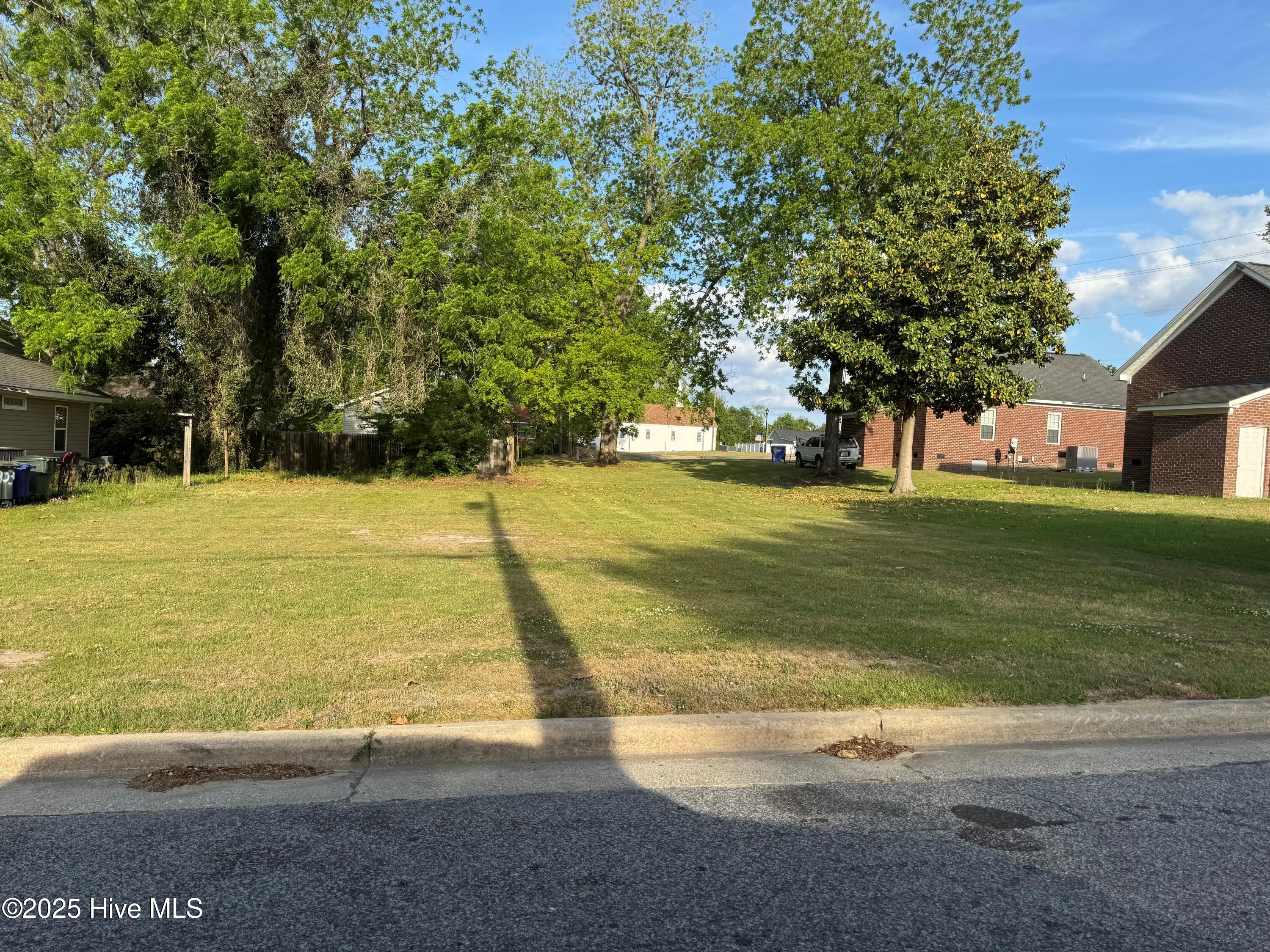 421 Nash Street Property Photo