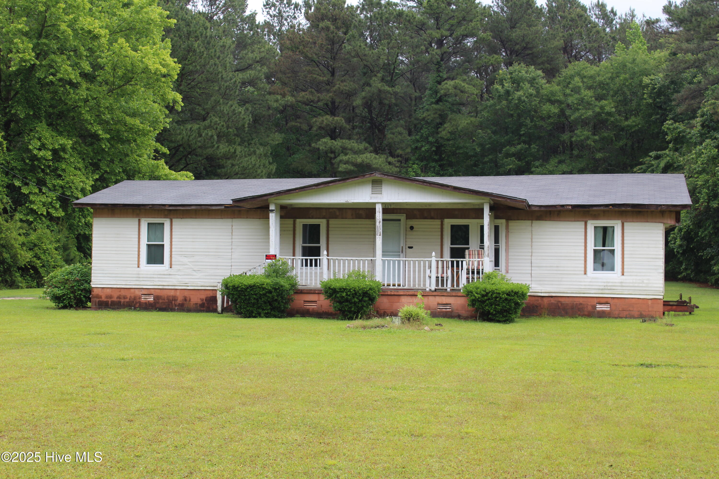 469 Ai Taylor Road Property Photo