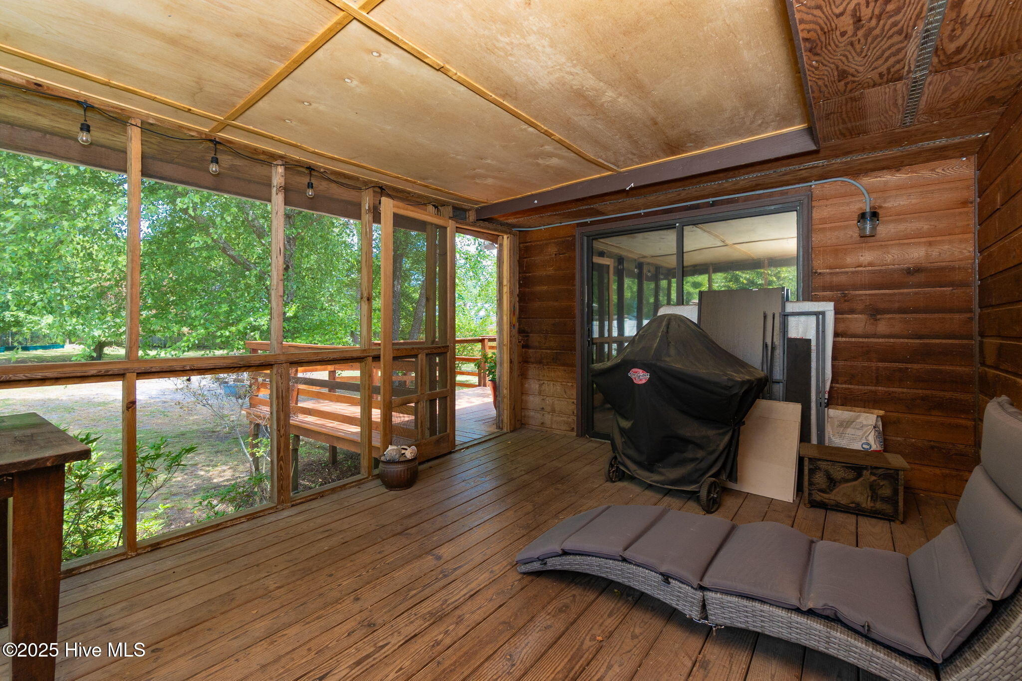 23 Creekside Woods Drive Property Photo 22