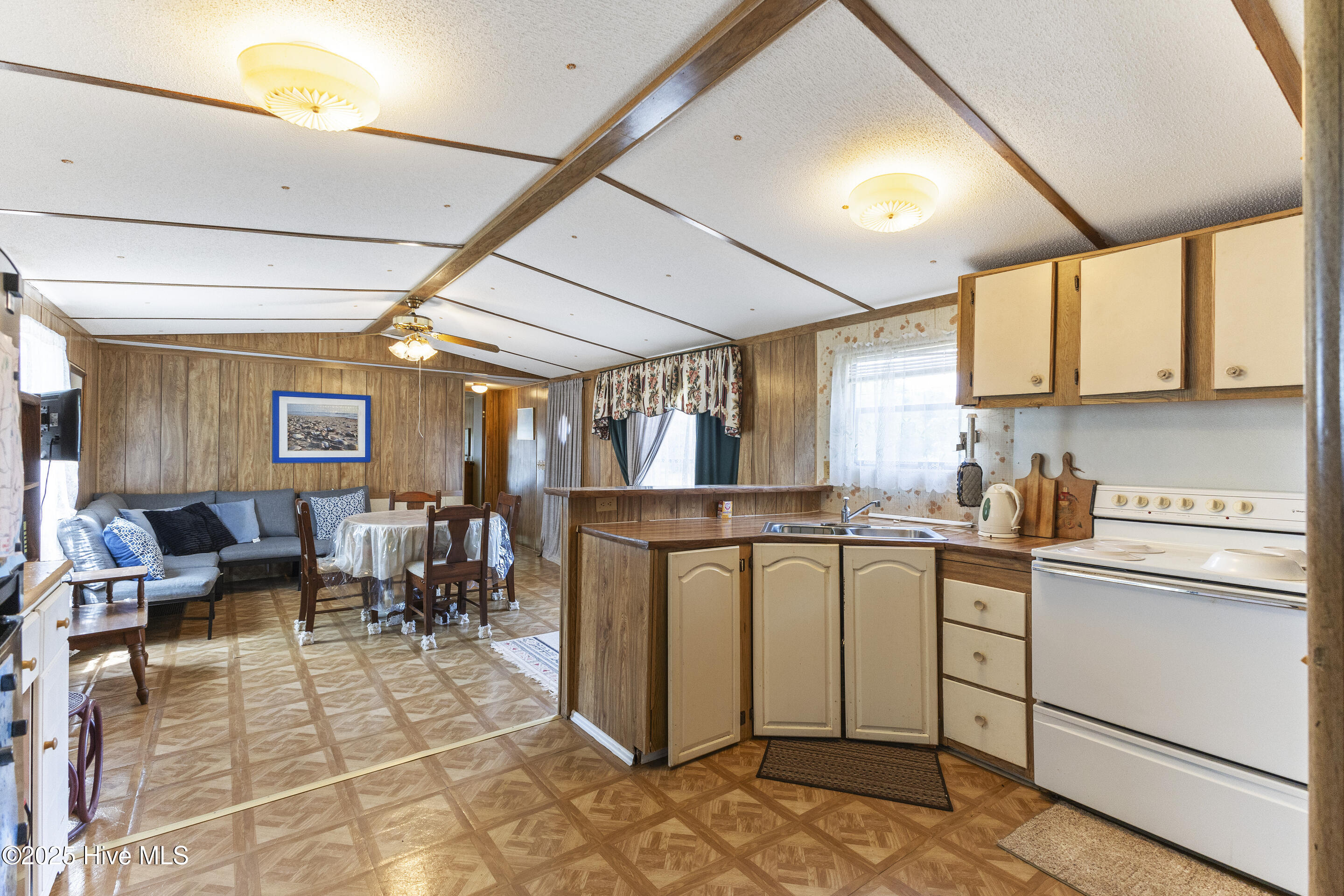 269 Maple Creek Road Property Photo 5