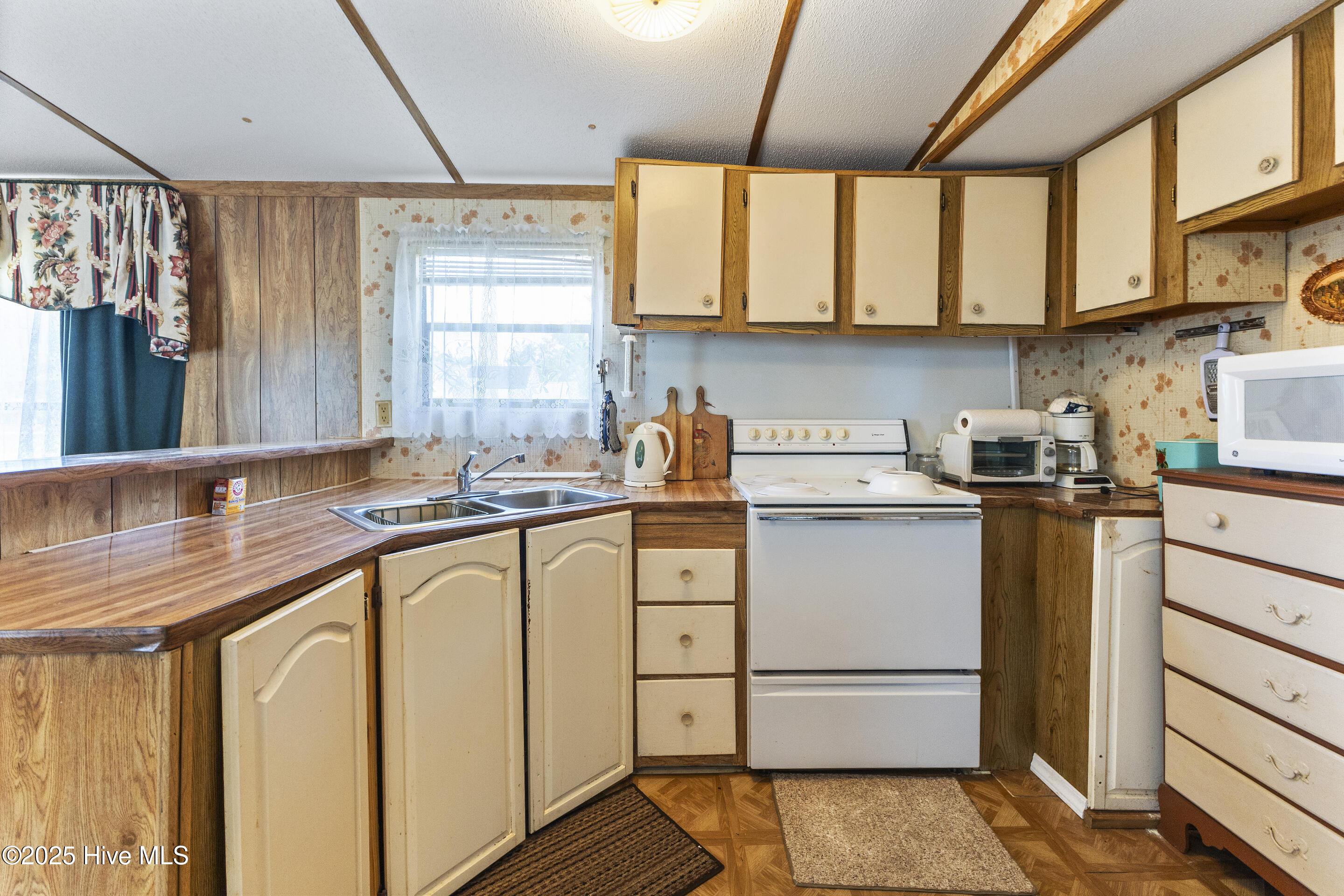 269 Maple Creek Road Property Photo 6