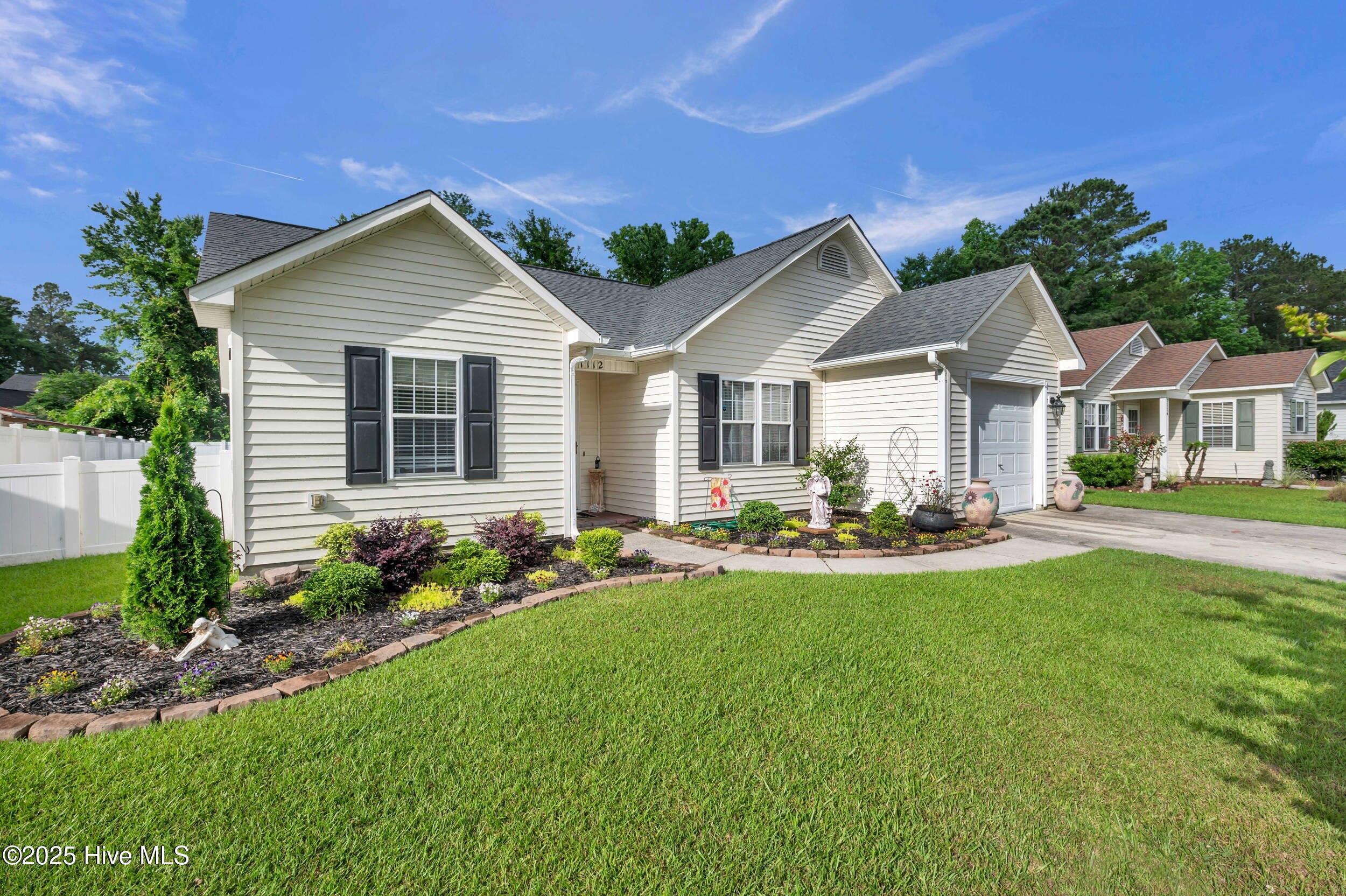 1112 Sunburst Way Property Photo 1