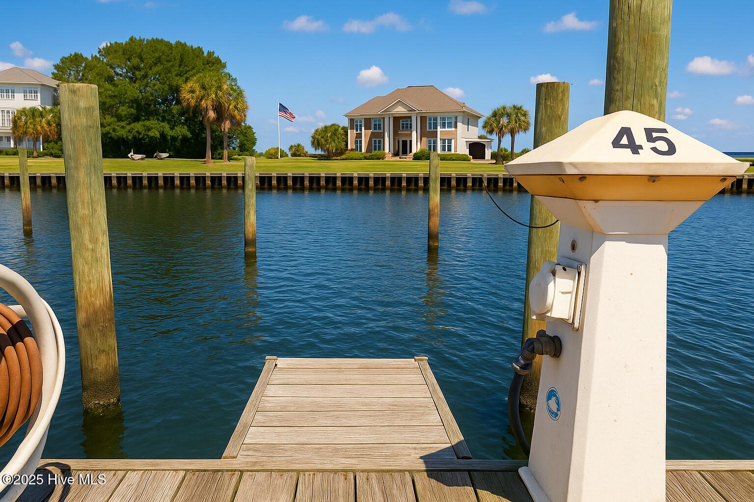 409 Island Drive Property Photo