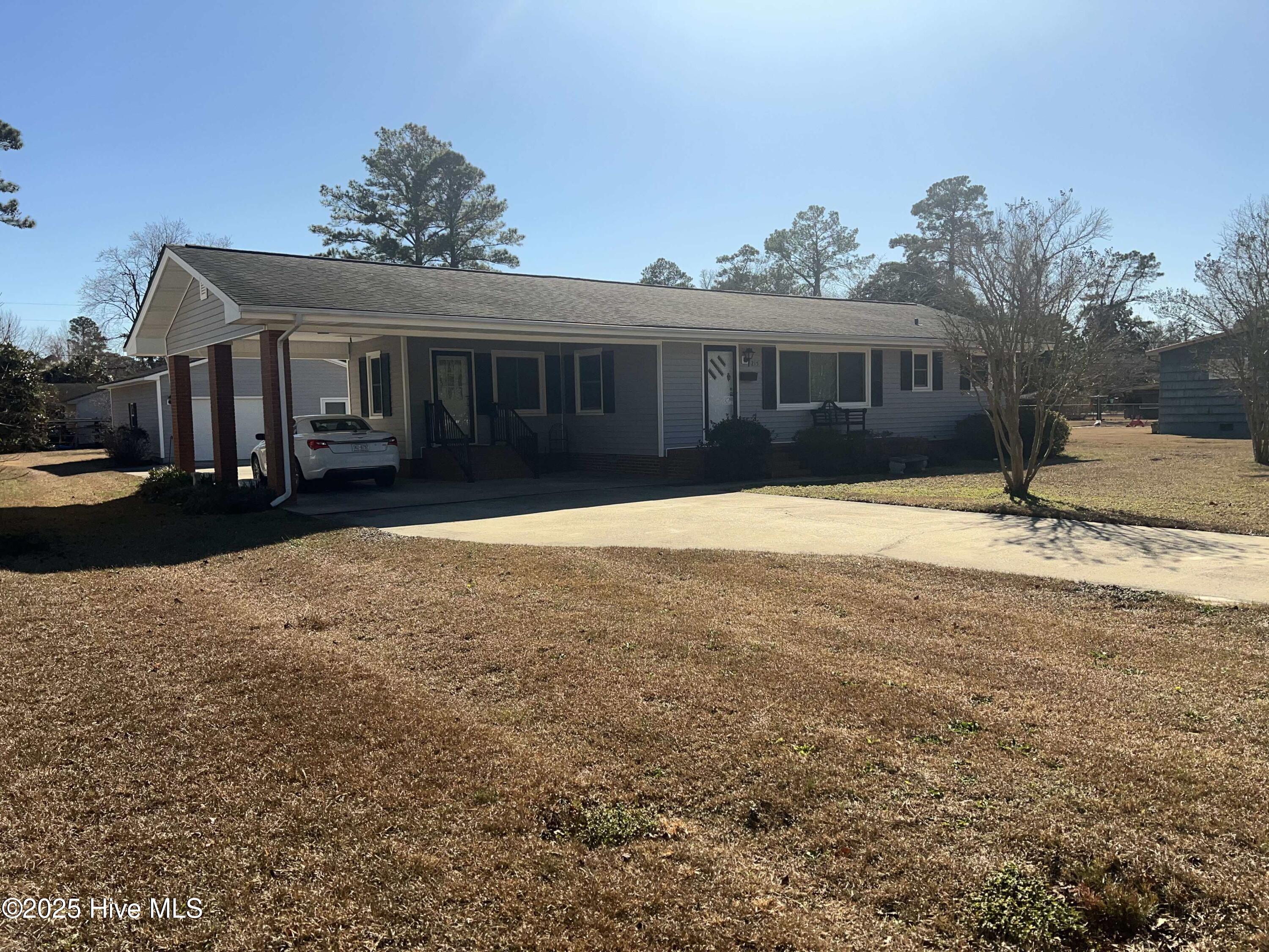 215 Nunn Street Property Photo 4