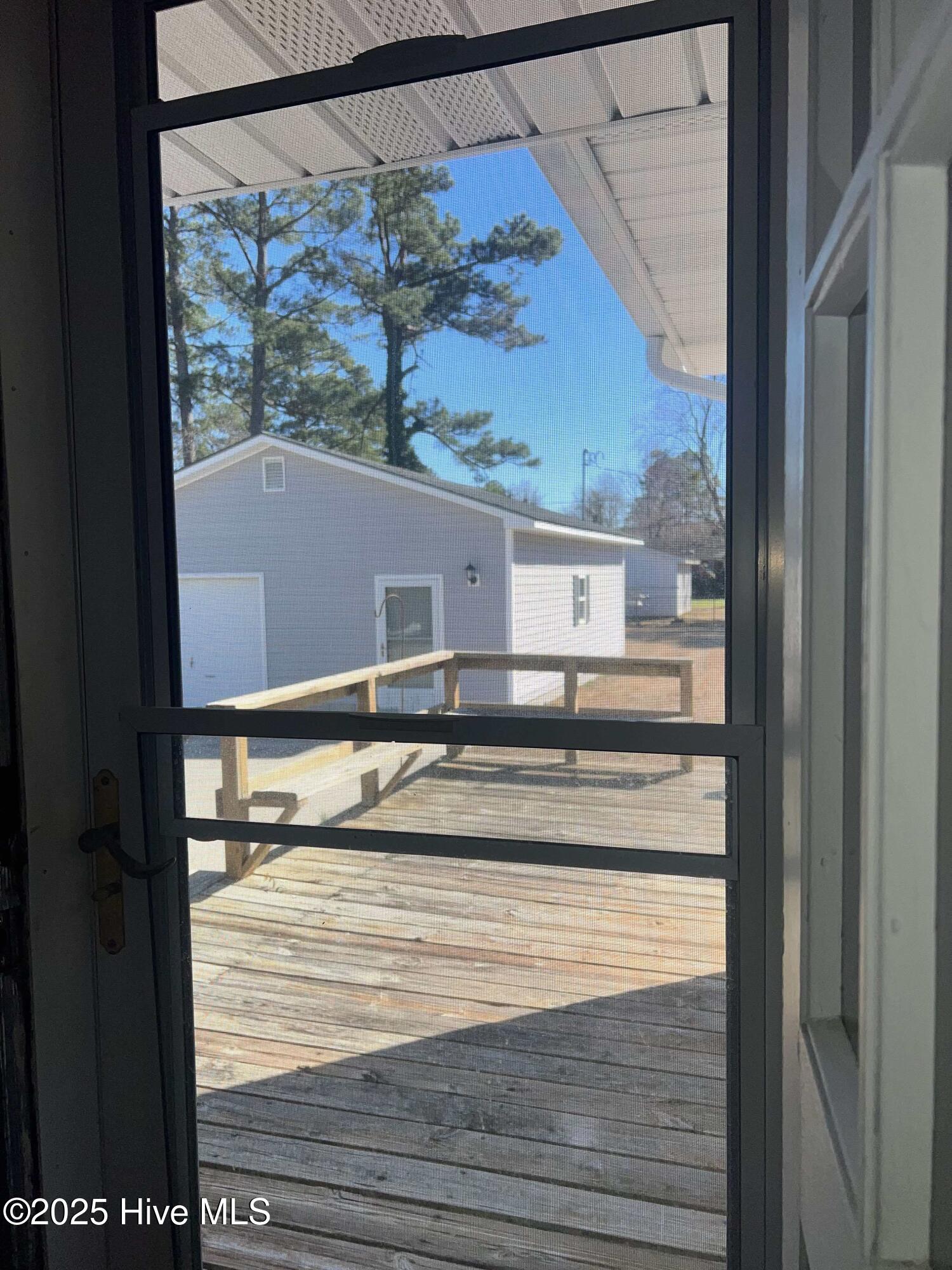 215 Nunn Street Property Photo 12