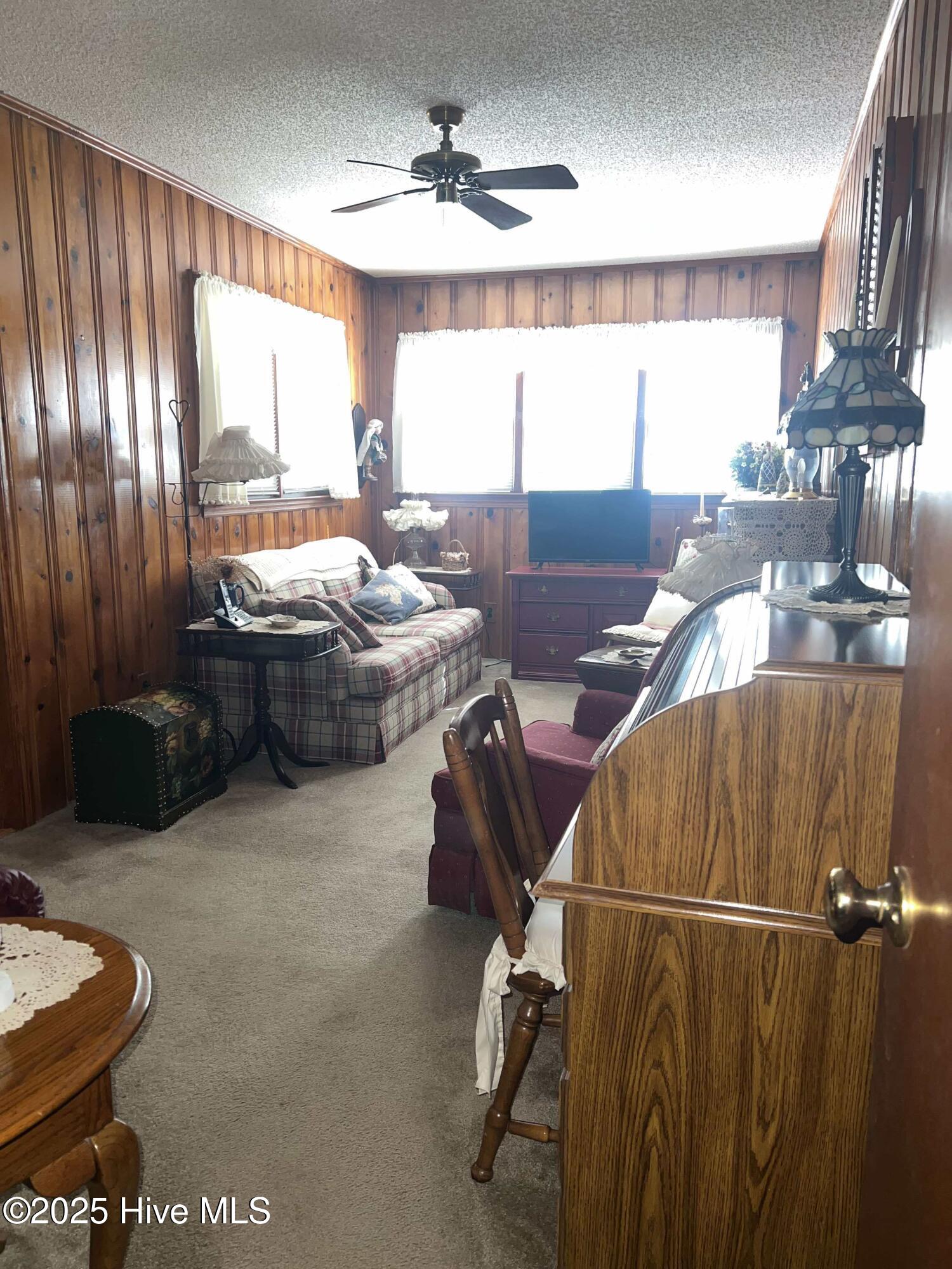 215 Nunn Street Property Photo 15