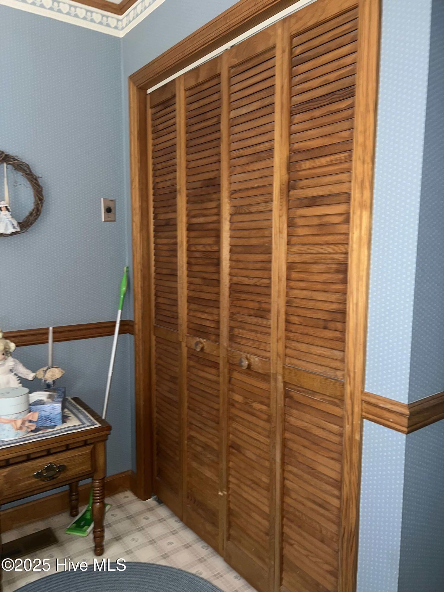 215 Nunn Street Property Photo 31